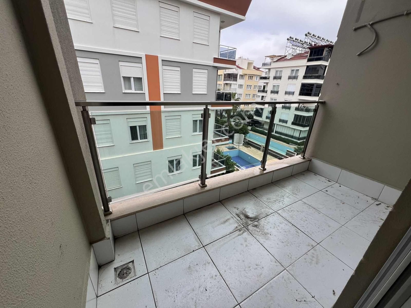 Hurma'da Ara Kat Kiralık 3+1 Ayrı Mutfak Havuzlu Daire - Görsel 3