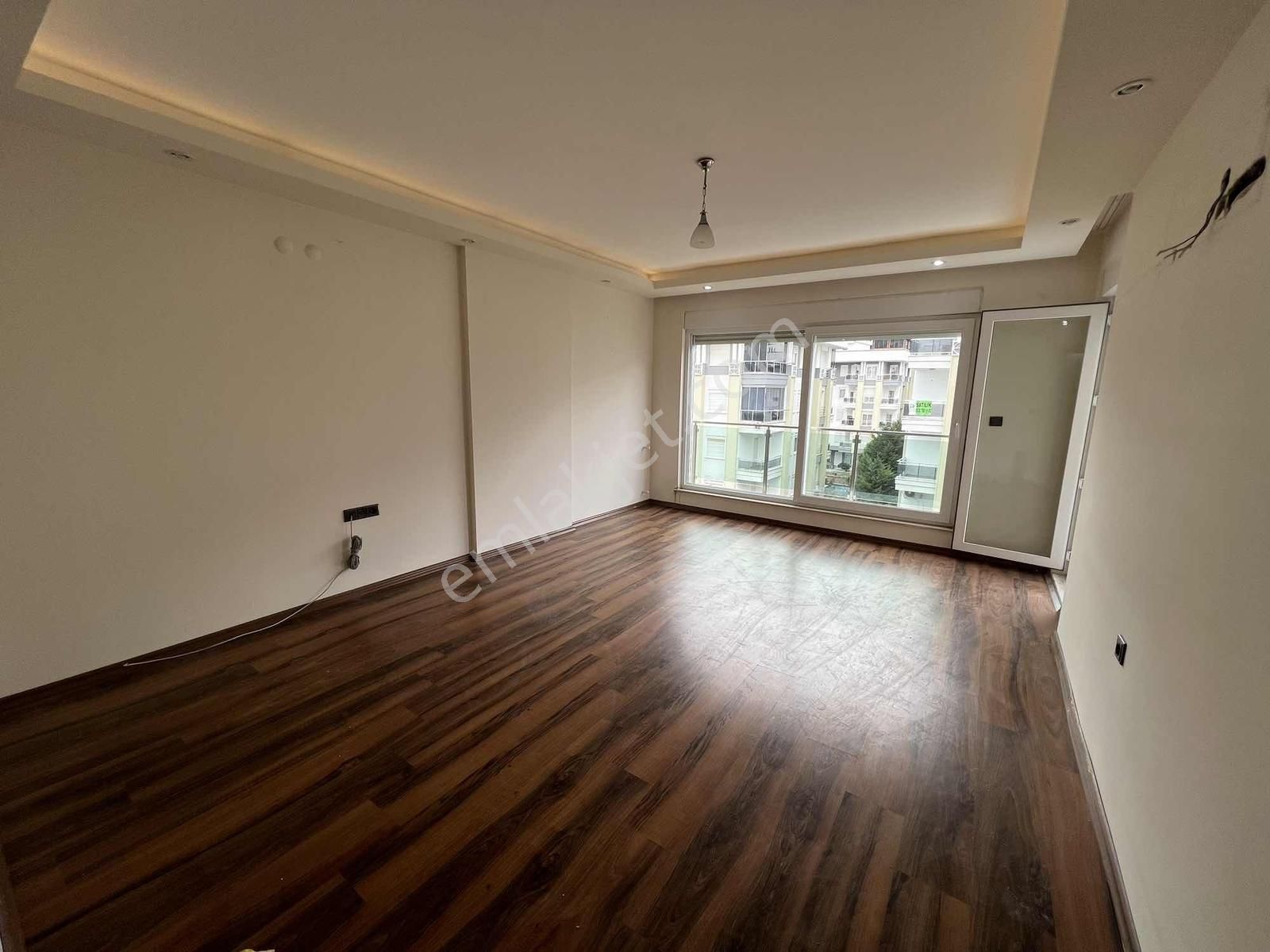 Hurma'da Ara Kat Kiralık 3+1 Ayrı Mutfak Havuzlu Daire - Görsel 8