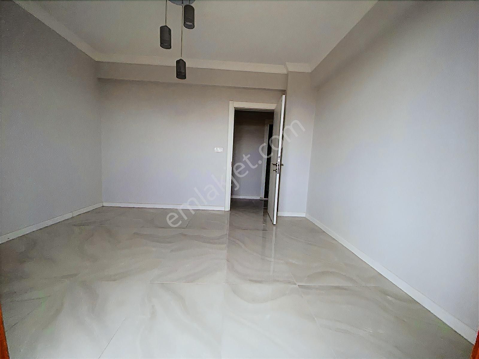 C21 İz Mehmet Çakar'dan Erenler'de Kiralık Lüks Daire - Görsel 2