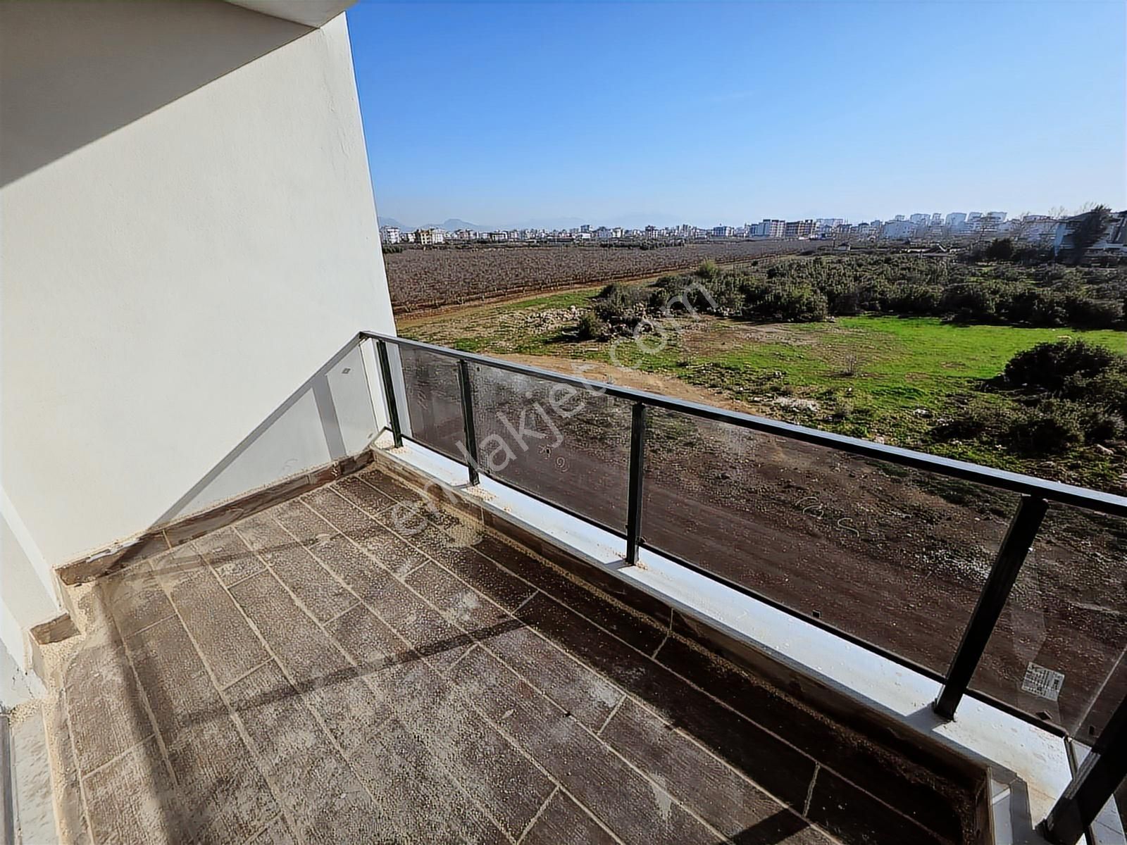 Havuzlu Sitede Ara Kat 1+1 / İskan Var / Yeniköy - Görsel 5