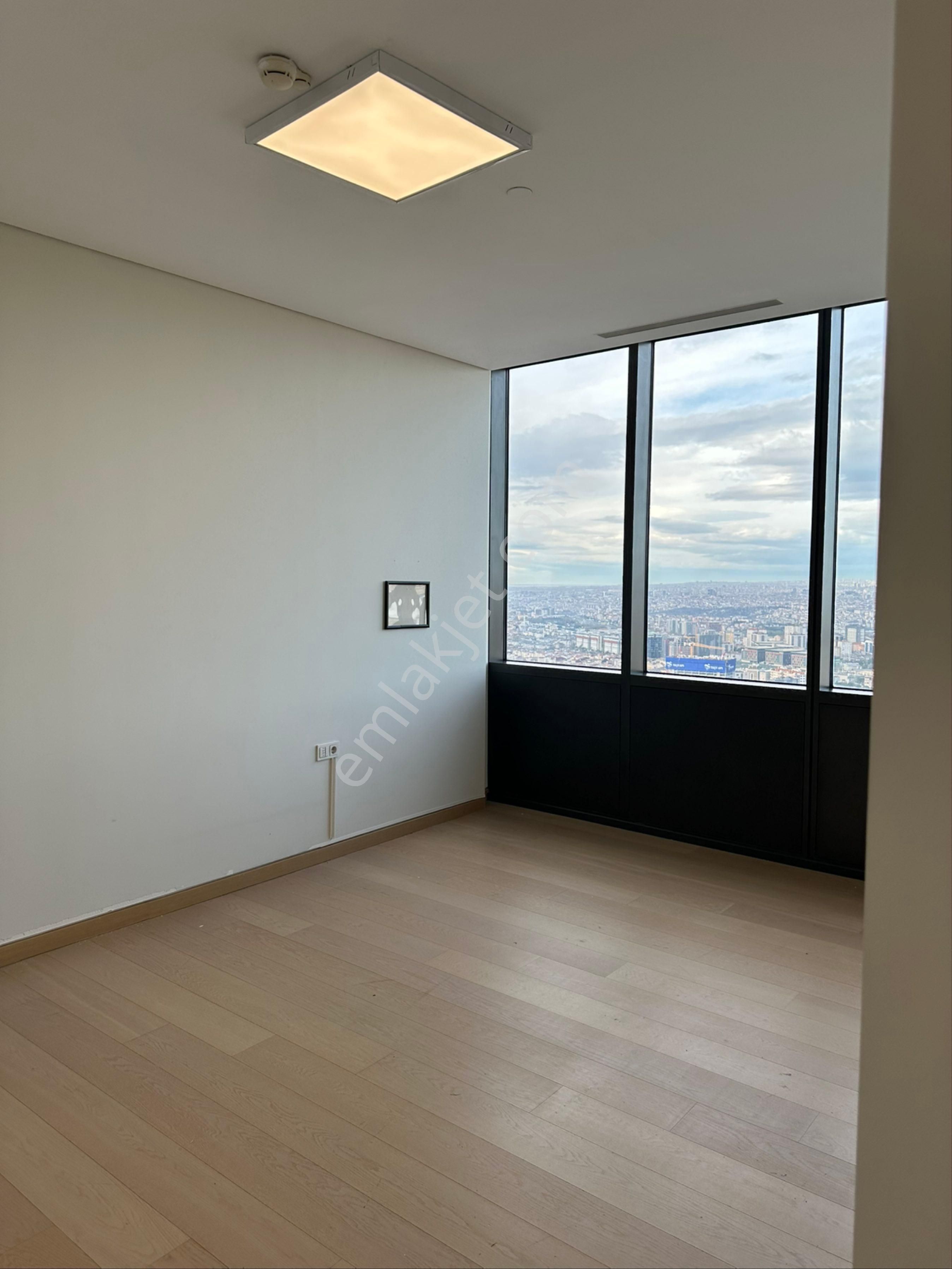Trump Tower,da Kiralık Ofis - Görsel 8