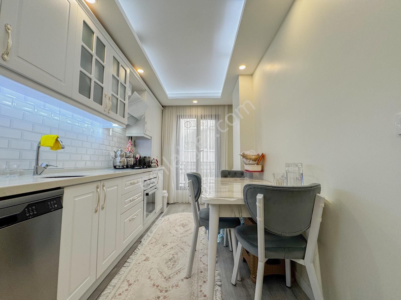 Bahçelievler Yayla Merkez Yakını 2+1 Ara Kat 4 Yıllık Bina - Görsel 23