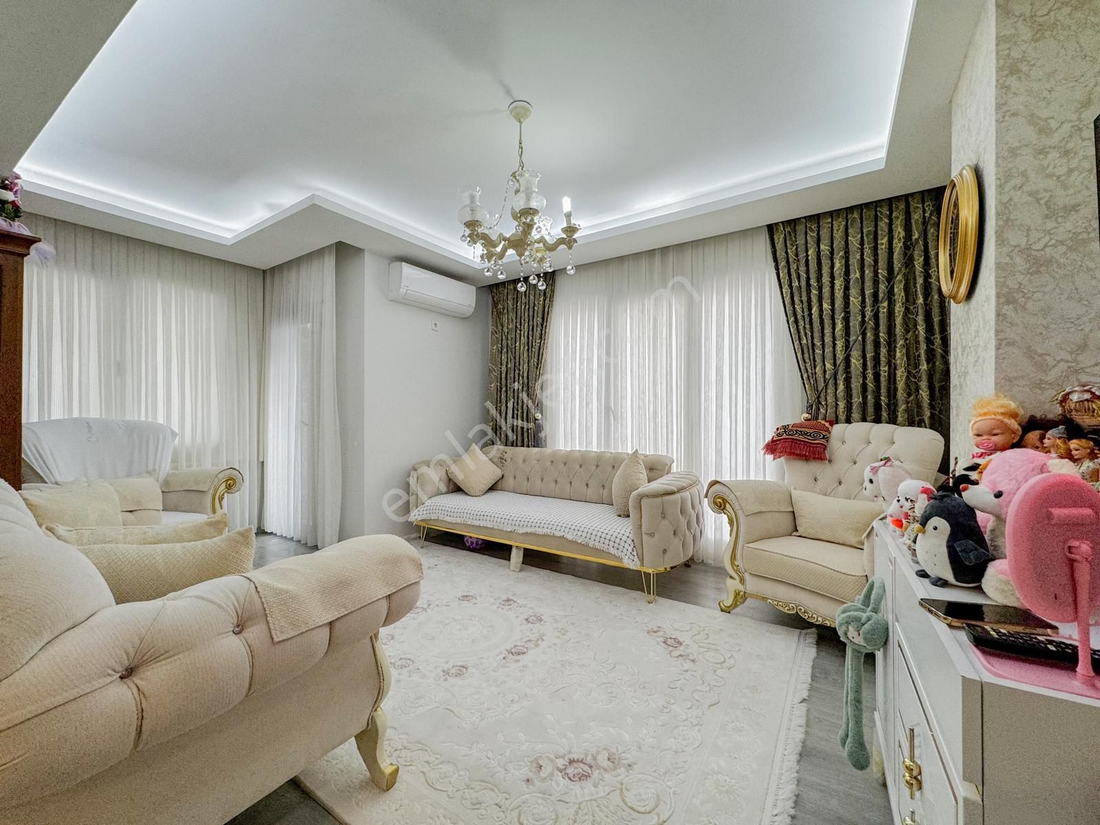 Bahçelievler Yayla Merkez Yakını 2+1 Ara Kat 4 Yıllık Bina