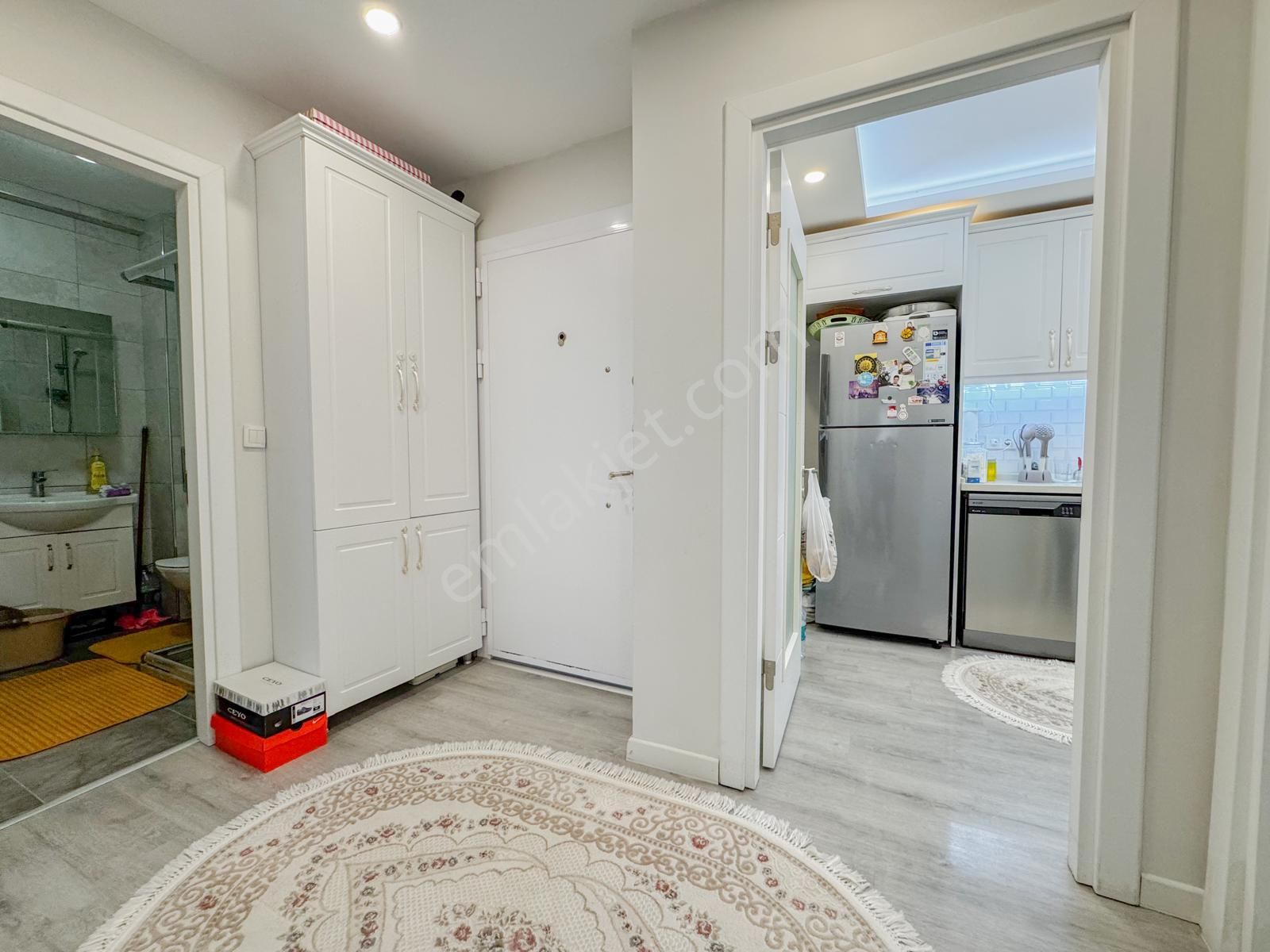 Bahçelievler Yayla Merkez Yakını 2+1 Ara Kat 4 Yıllık Bina - Görsel 9