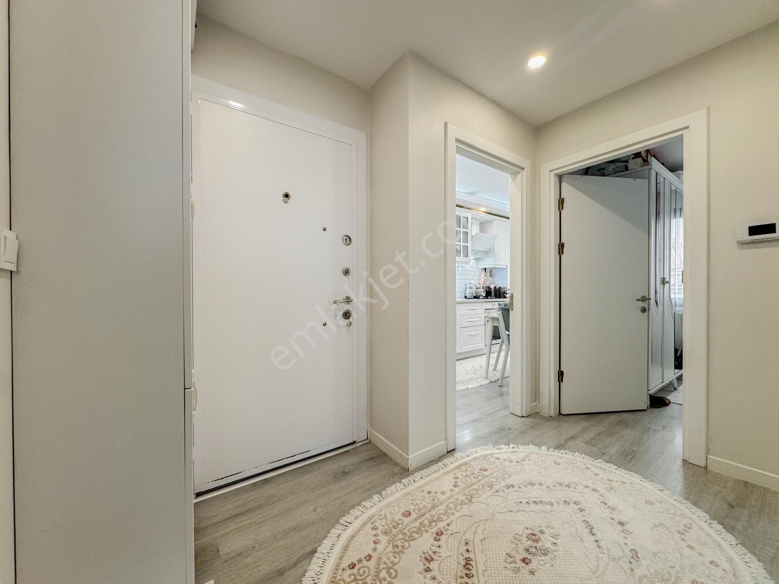 Bahçelievler Yayla Merkez Yakını 2+1 Ara Kat 4 Yıllık Bina - Görsel 10