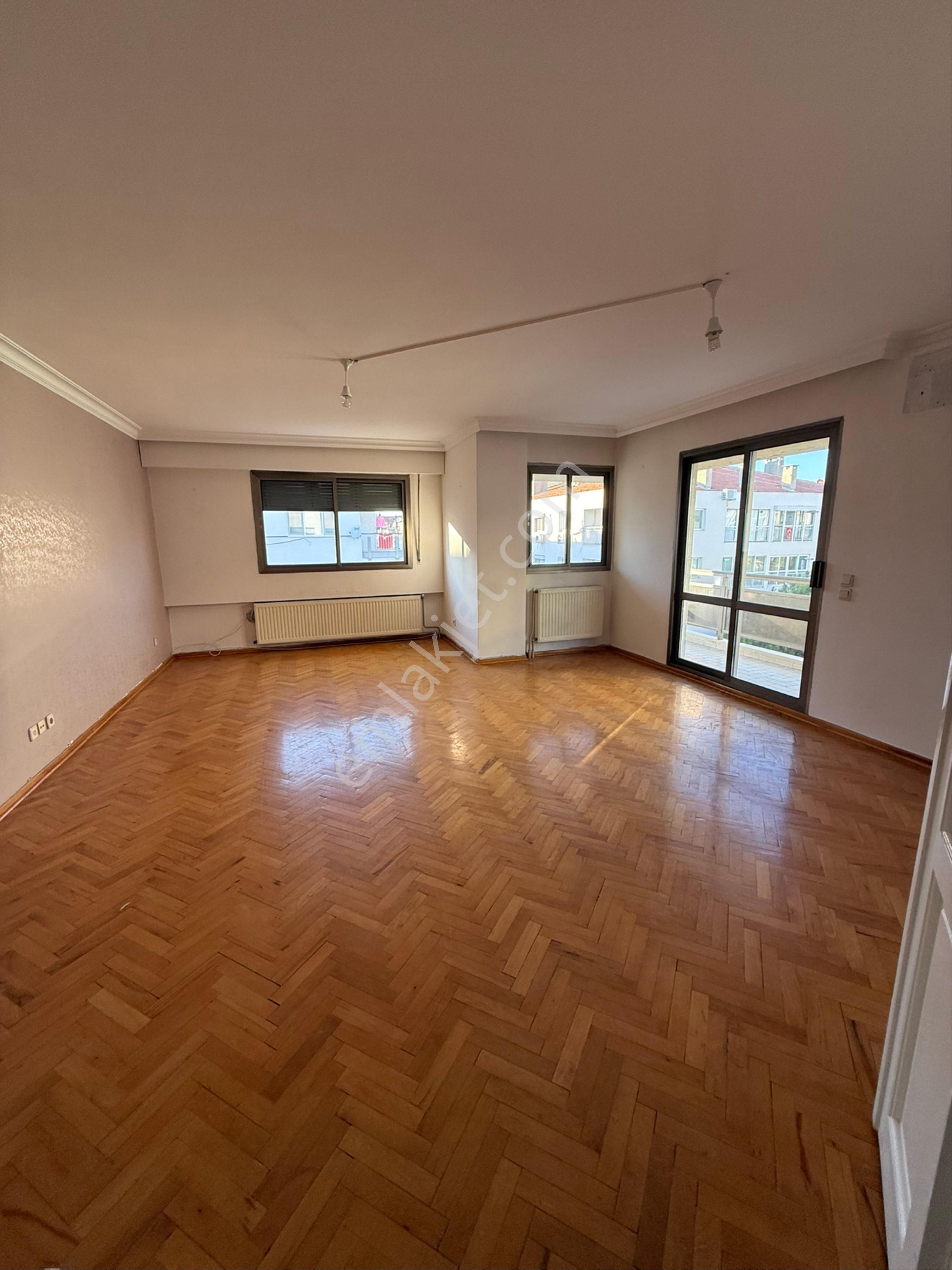 Sahibinden/bostanlı Hüseyin Yurttaş Sokak/aydınlık 3+1 Kiralık - Görsel 8