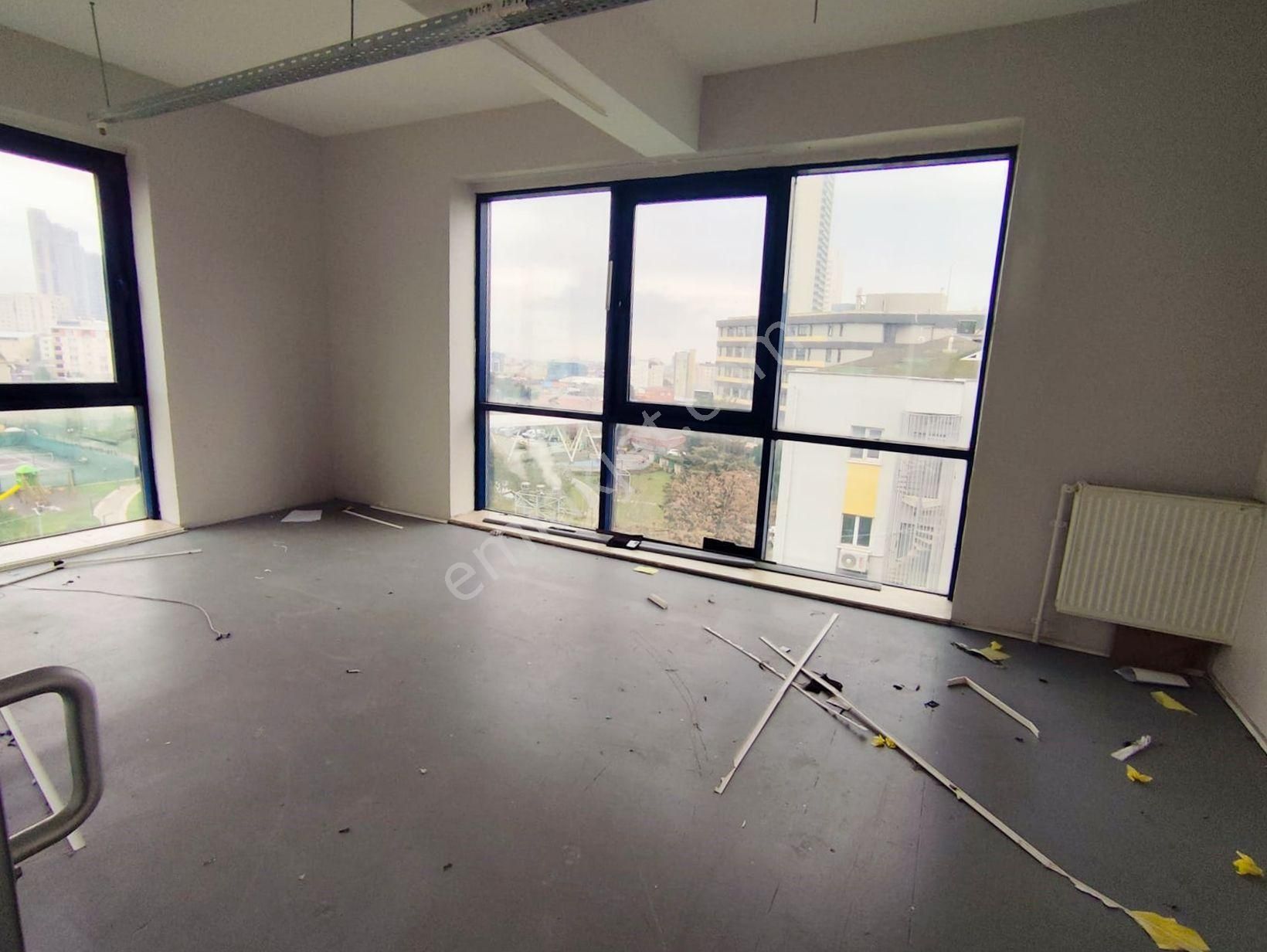 Mertcan Dan E5' Paralel 450m2 Kullanıma Hazır Kiralık İş Yeri - Görsel 4