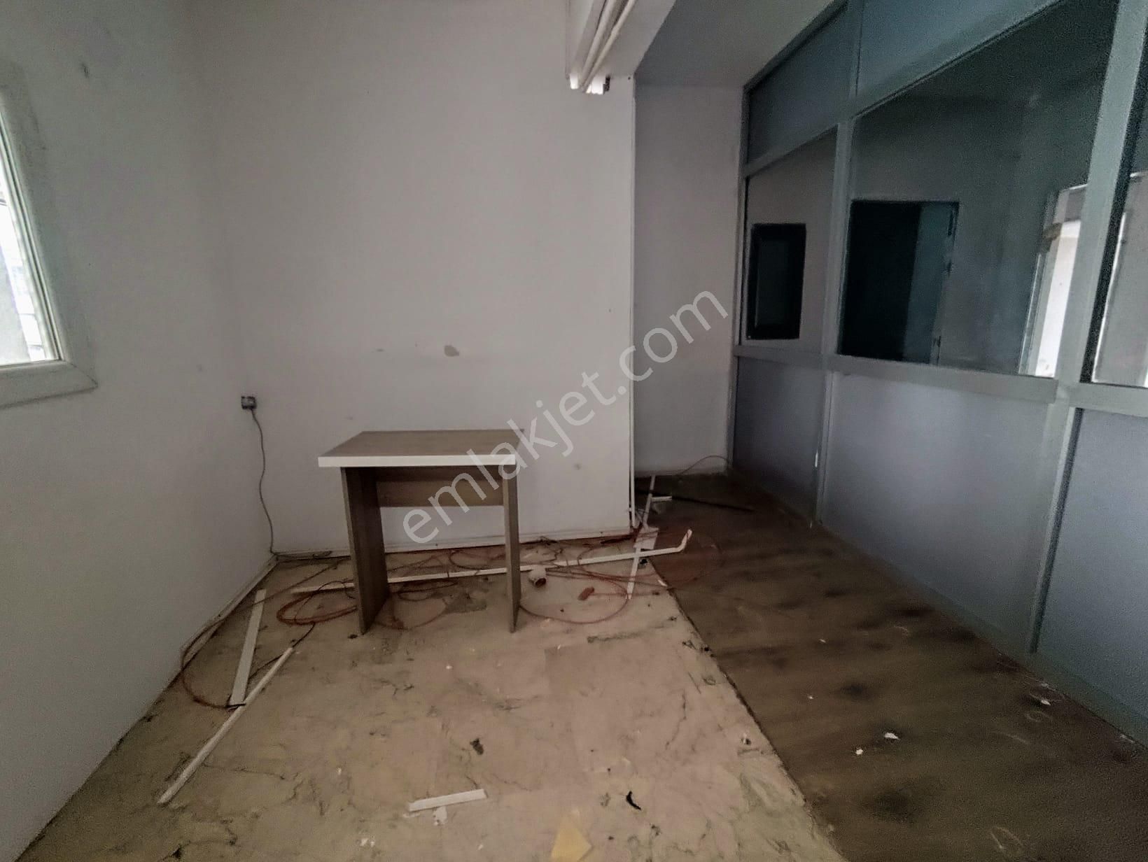 Mertcan Dan E5' Paralel 450m2 Kullanıma Hazır Kiralık İş Yeri - Görsel 26