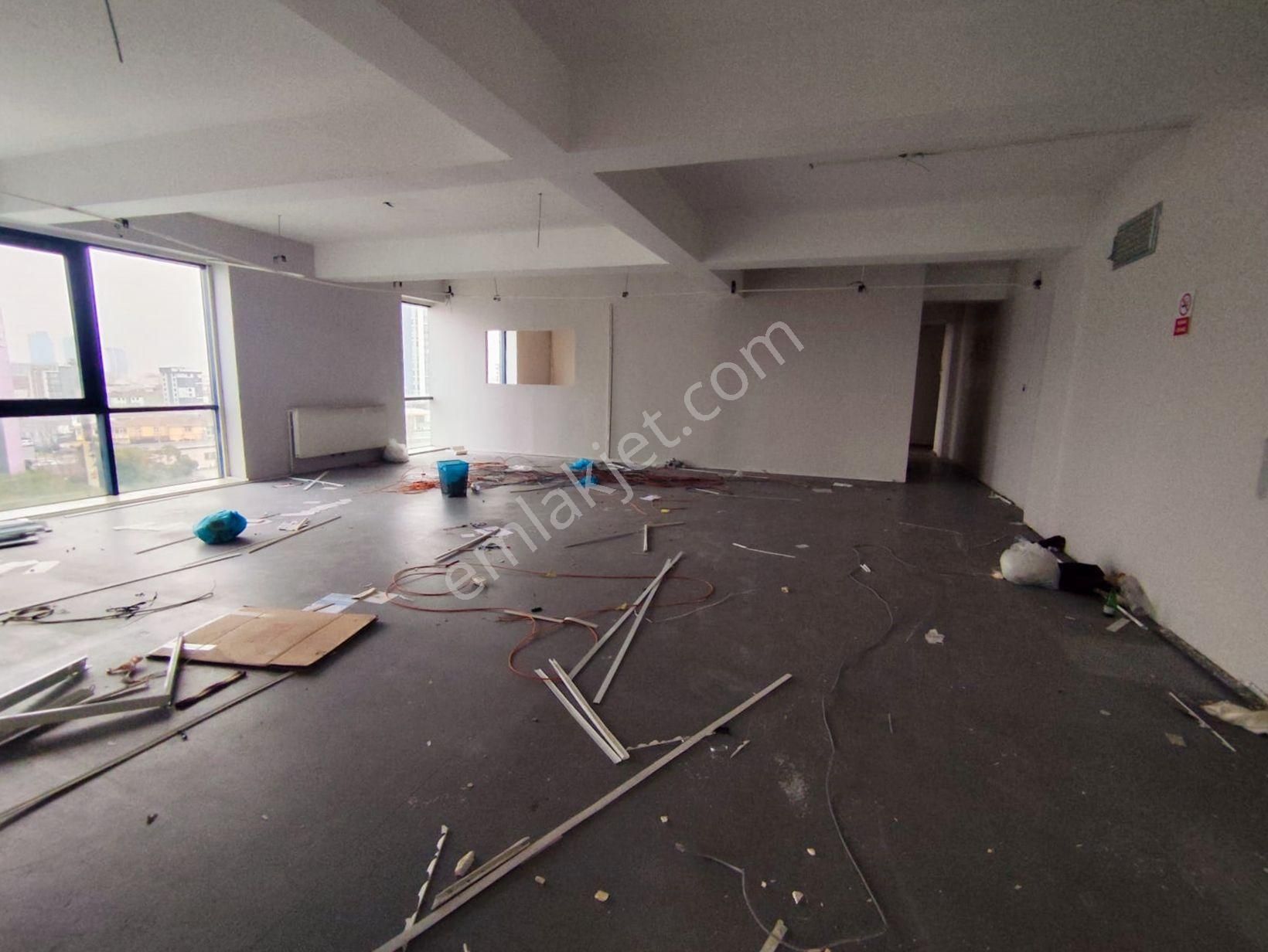 Mertcan Dan E5' Paralel 450m2 Kullanıma Hazır Kiralık İş Yeri - Görsel 12