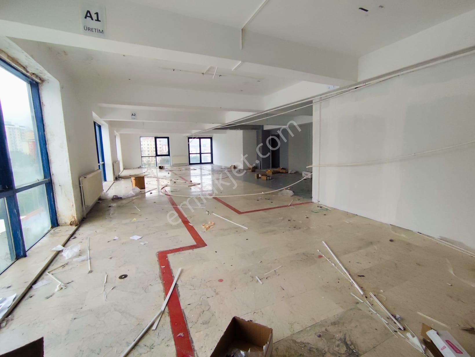 Mertcan Dan E5' Paralel 450m2 Kullanıma Hazır Kiralık İş Yeri - Görsel 17