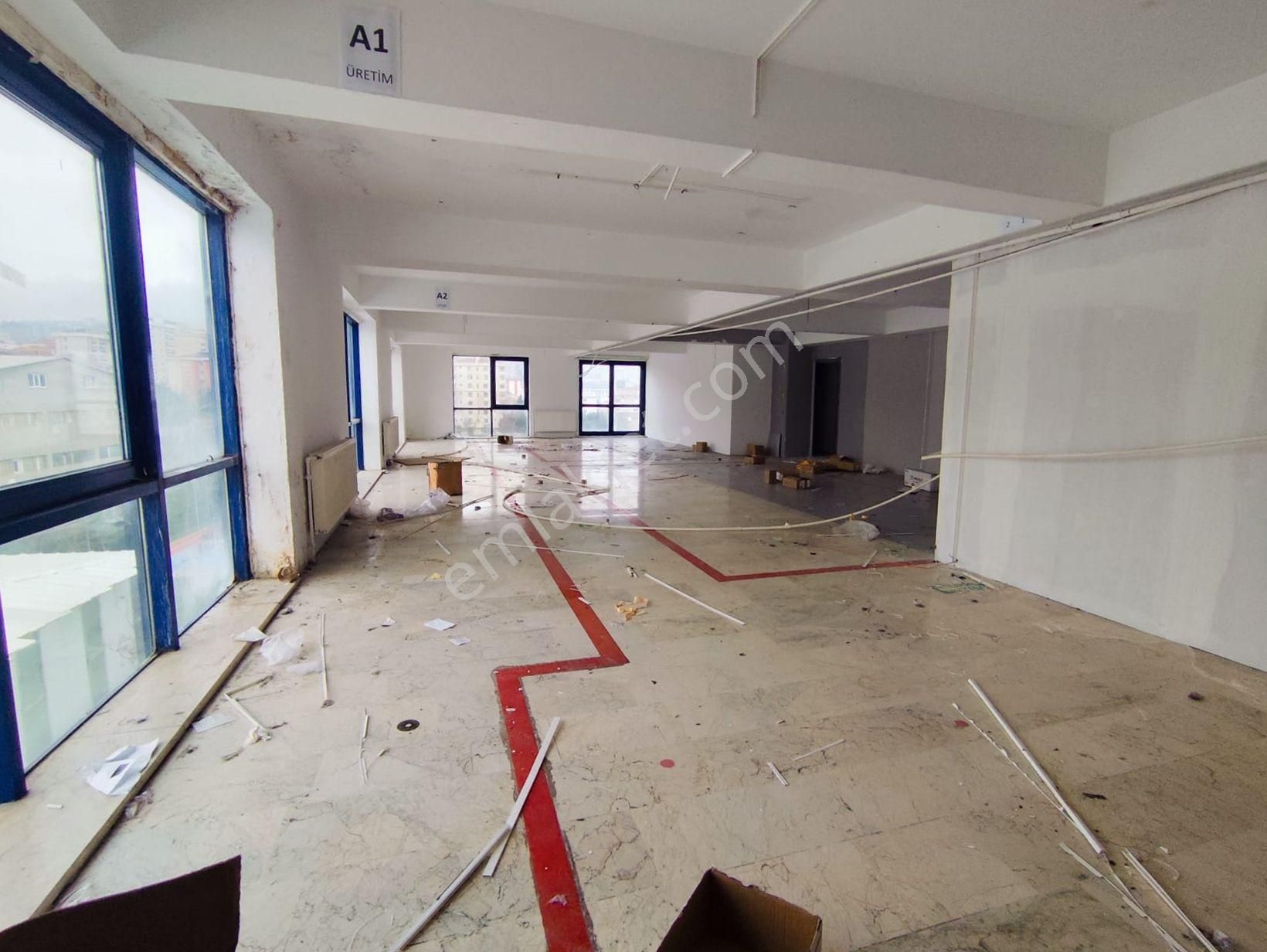 Mertcan Dan E5' Paralel 450m2 Kullanıma Hazır Kiralık İş Yeri - Görsel 22