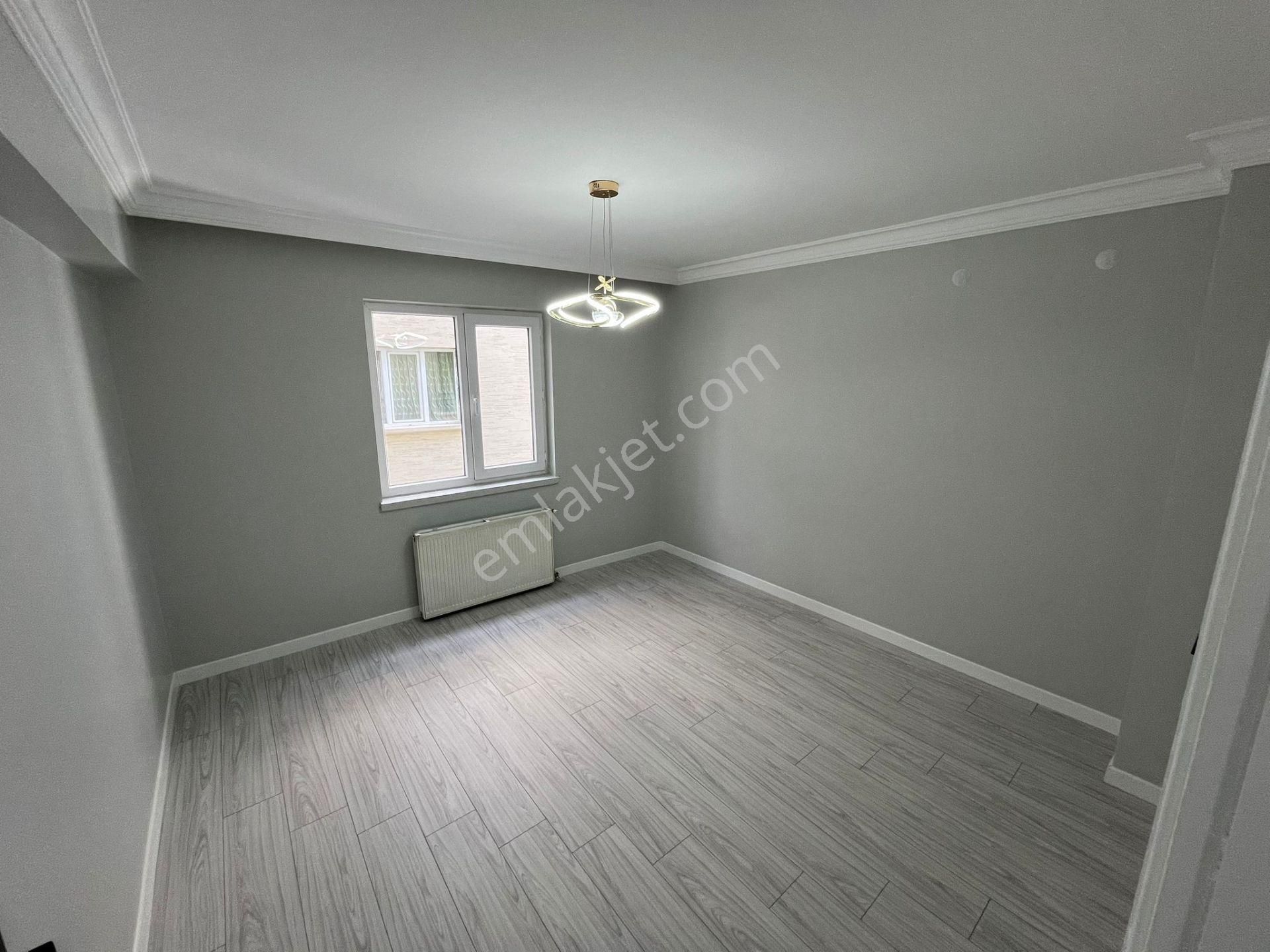 Bilgen Vatan'dan Bademlik'te Dutluk Metro Yakını 1. Kat Ön Cephe 3+1 Megalüks Yapılı Satılık Daire - Görsel 8