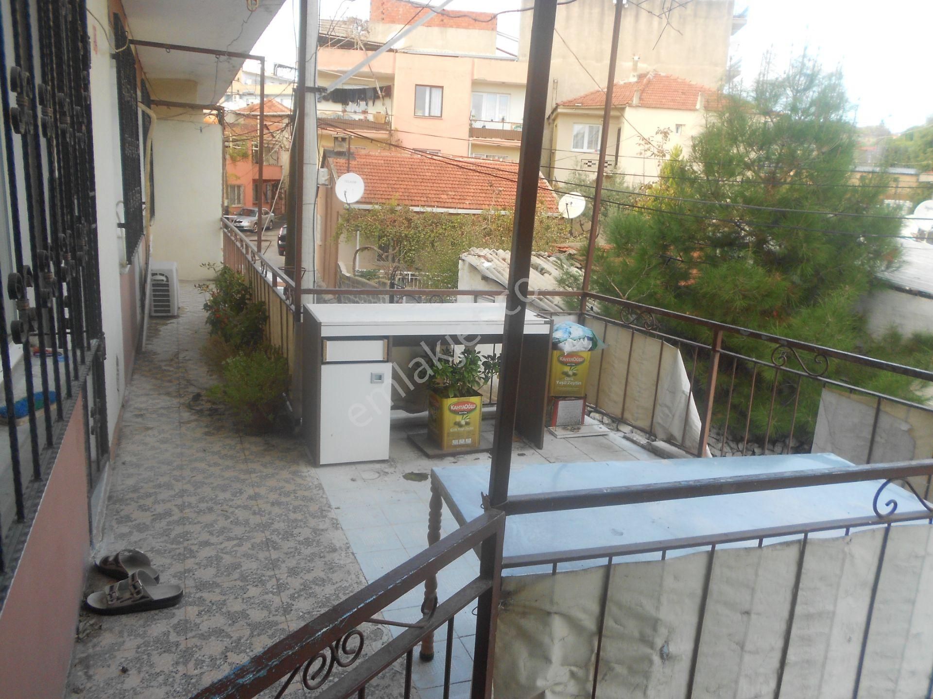 Buca Çaldıran Mah.//benzinlik Yanında Mahallenin Girişinde/244m2 Binanın 3'de1hissesi Satılık.. - Görsel 21