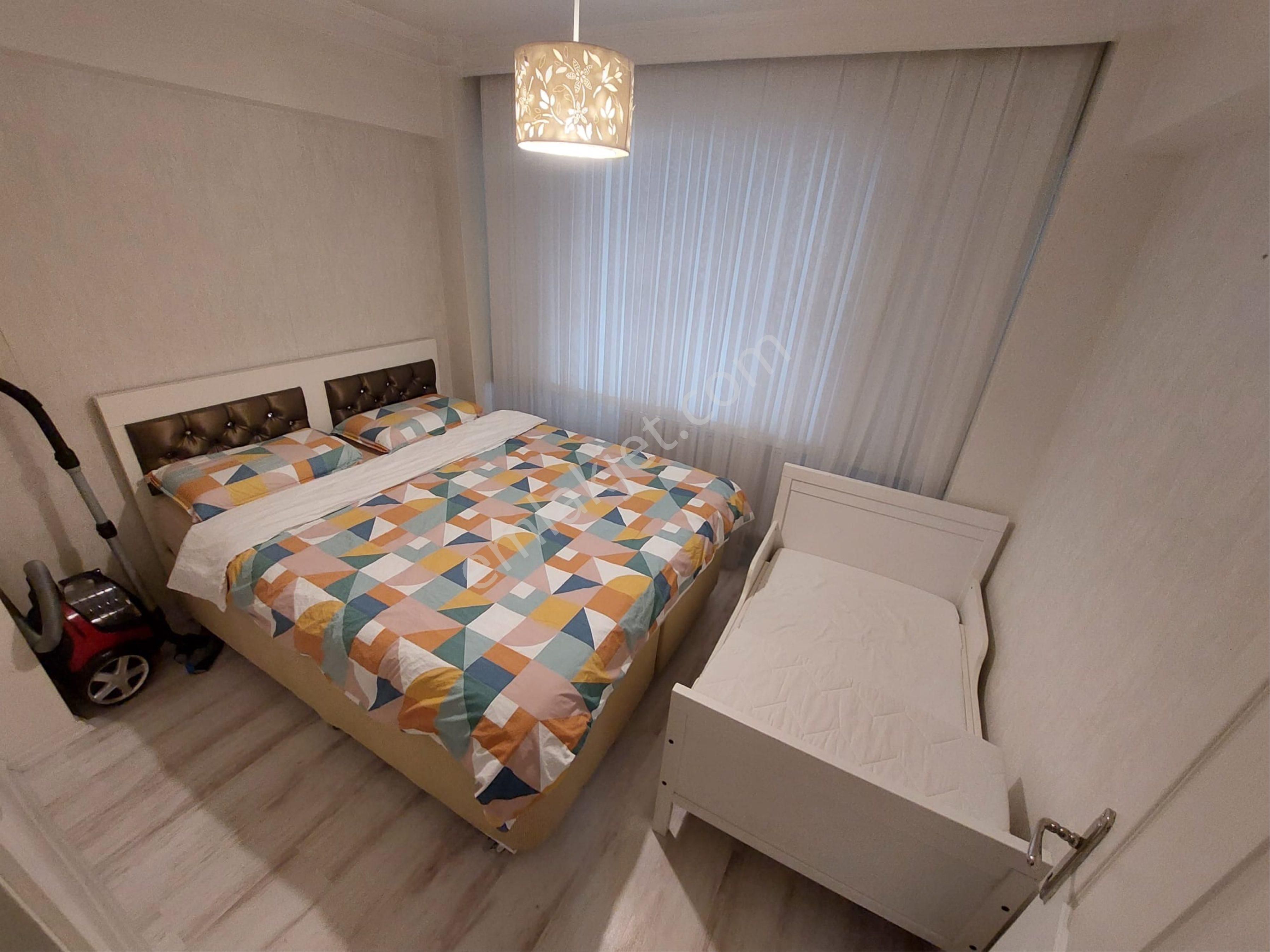 İmren Gayrimenkulden Satılık 2+1 80 M2 Ön Cephe Yüksek Giriş Sefaköy Merkezde - Görsel 12