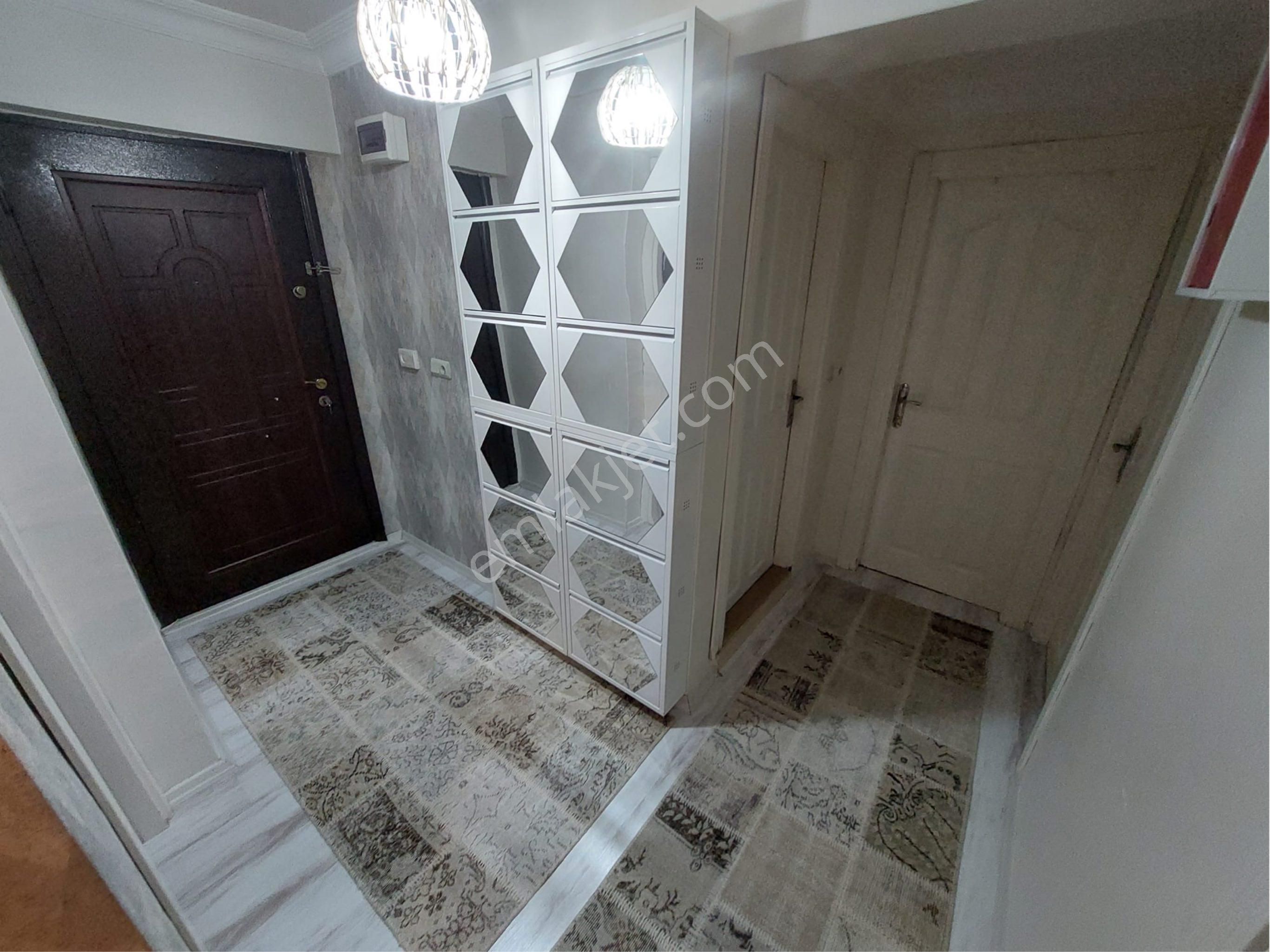 İmren Gayrimenkulden Satılık 2+1 80 M2 Ön Cephe Yüksek Giriş Sefaköy Merkezde - Görsel 22