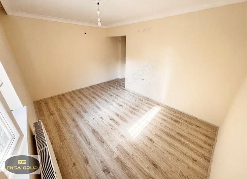 Çambaşı Cd Üzeri Kat Konumlu Geniş M2 Acil Satılık 3+1 - Görsel 12