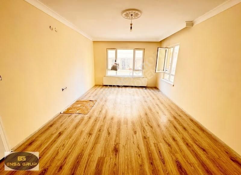 Çambaşı Cd Üzeri Kat Konumlu Geniş M2 Acil Satılık 3+1 - Görsel 2