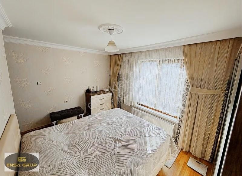 Kuşcağız Muhtarlık Yakını 4.kat Konumunda Çift Balkon Kök Tapu! - Görsel 23