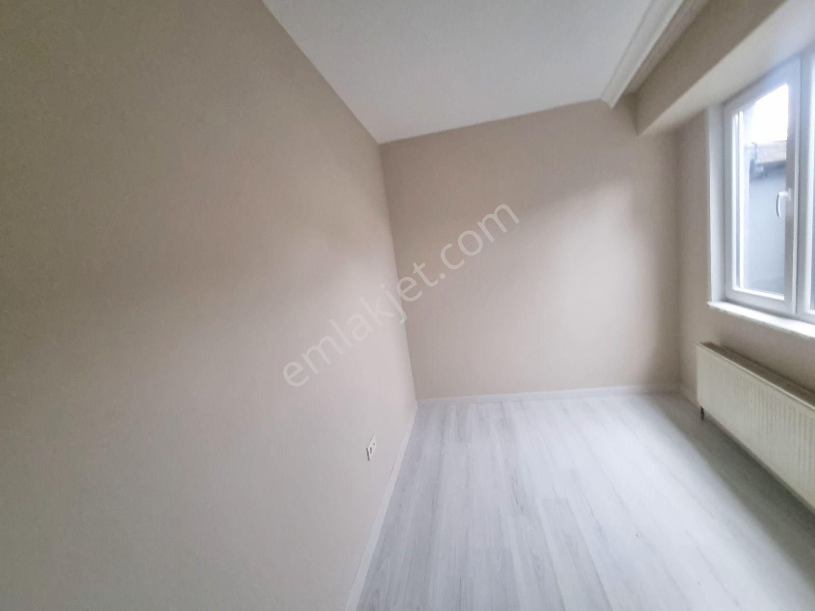 Tarabyaüstü Cumhuriyette Komple Yeni Binada 2+1 Kiralık Daire - Görsel 14