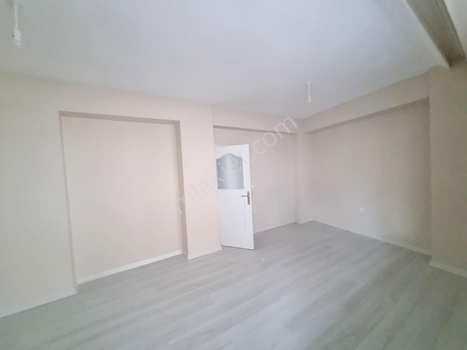 Tarabyaüstü Cumhuriyette Komple Yeni Binada 2+1 Kiralık Daire - Görsel 30