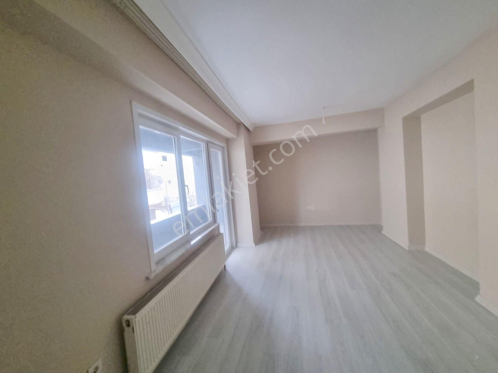 Tarabyaüstü Cumhuriyette Komple Yeni Binada 2+1 Kiralık Daire - Görsel 9