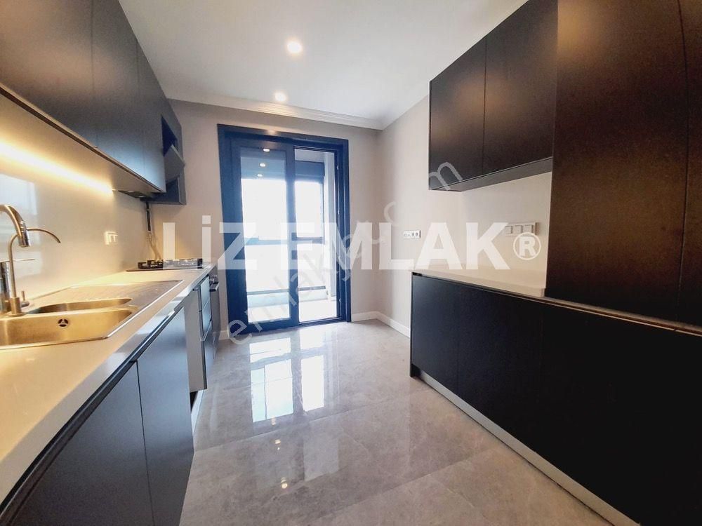 Suadiye'de Bağdat'a Yakın Balkonlu Ebeveynli 102 M2 Net 3+1 Daire - Görsel 15