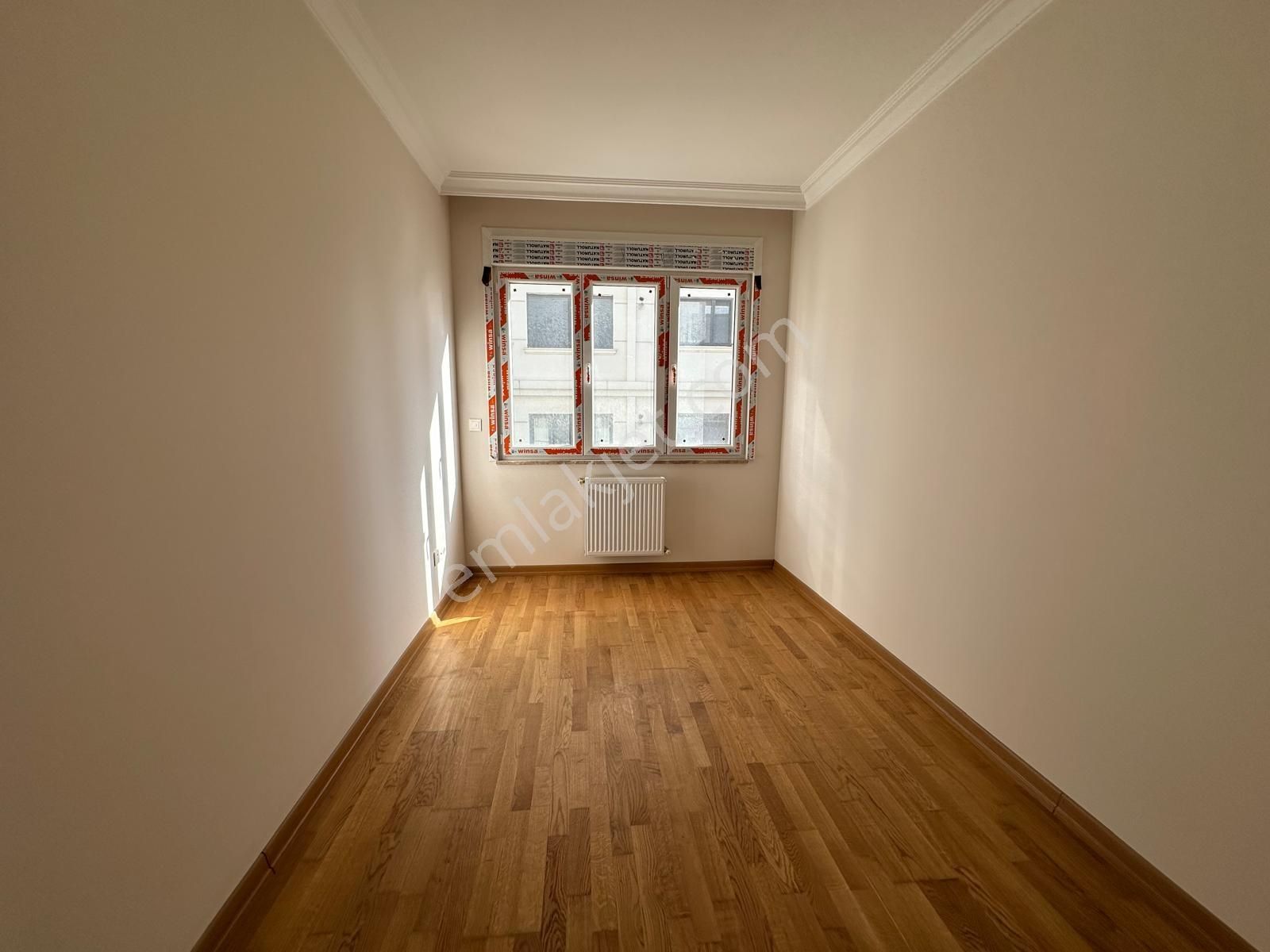 Suadiye'de 3+1 Net 108m2 Ebv Banyolu Çift Balkonlu Fırsat - Görsel 16