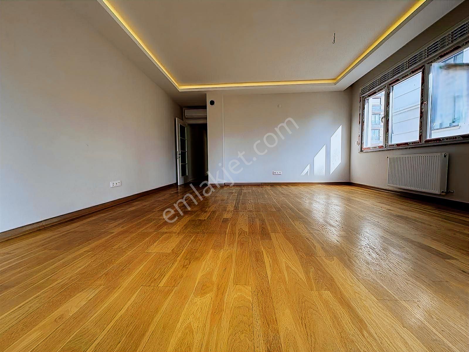 Suadiye'de 3+1 Net 108m2 Ebv Banyolu Çift Balkonlu Fırsat - Görsel 34