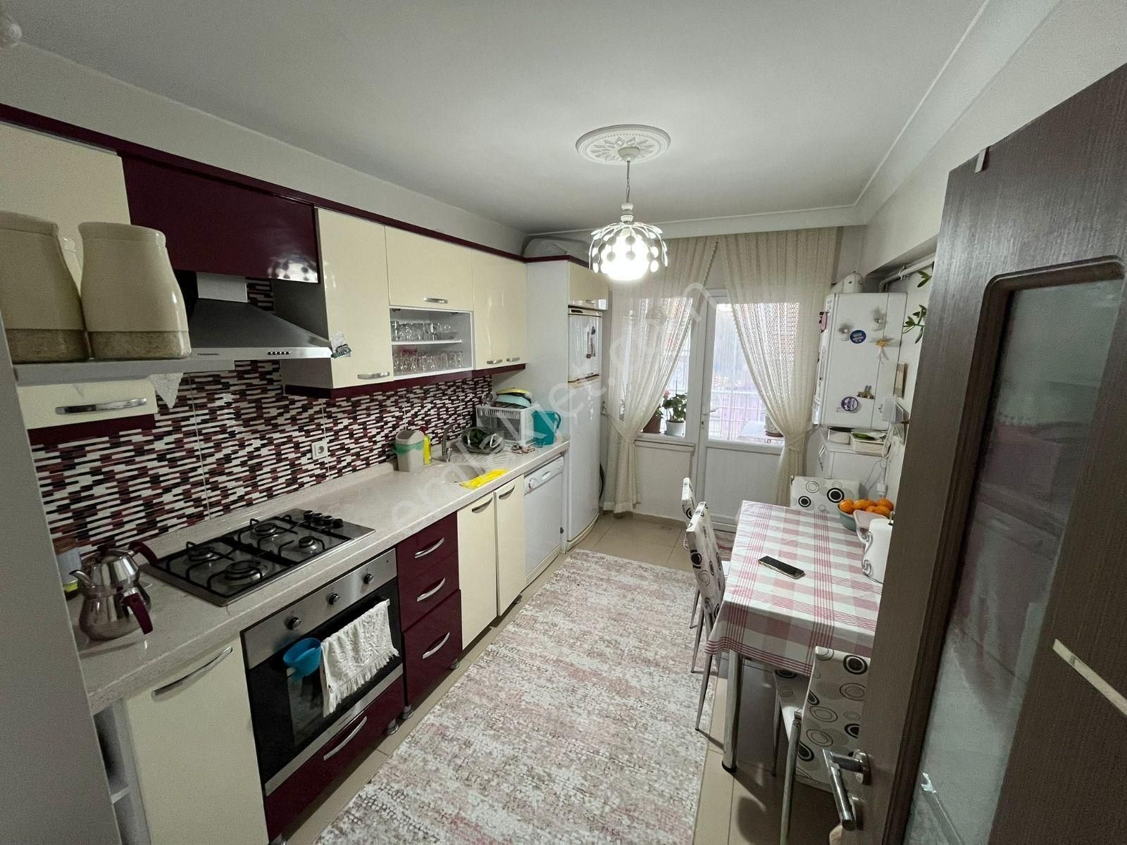 Bilgen Vatan'dan Bademlik'te Cadde Üzeri 1. Kat Ön Cephe Asansörlü Lüks Yapılı Masrafsız 3+1 - Görsel 8