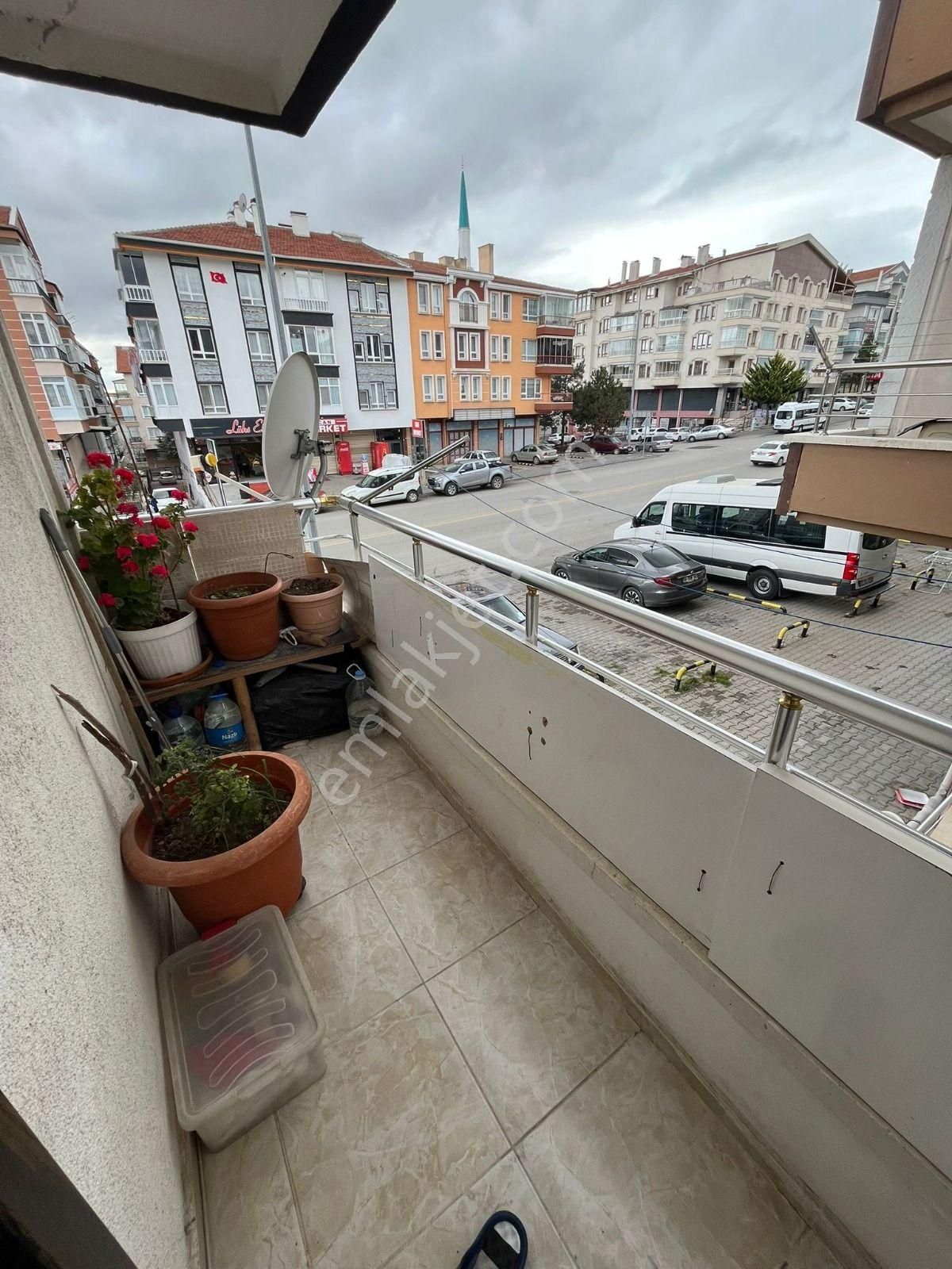 Bilgen Vatan'dan Bademlik'te Cadde Üzeri 1. Kat Ön Cephe Asansörlü Lüks Yapılı Masrafsız 3+1 - Görsel 25