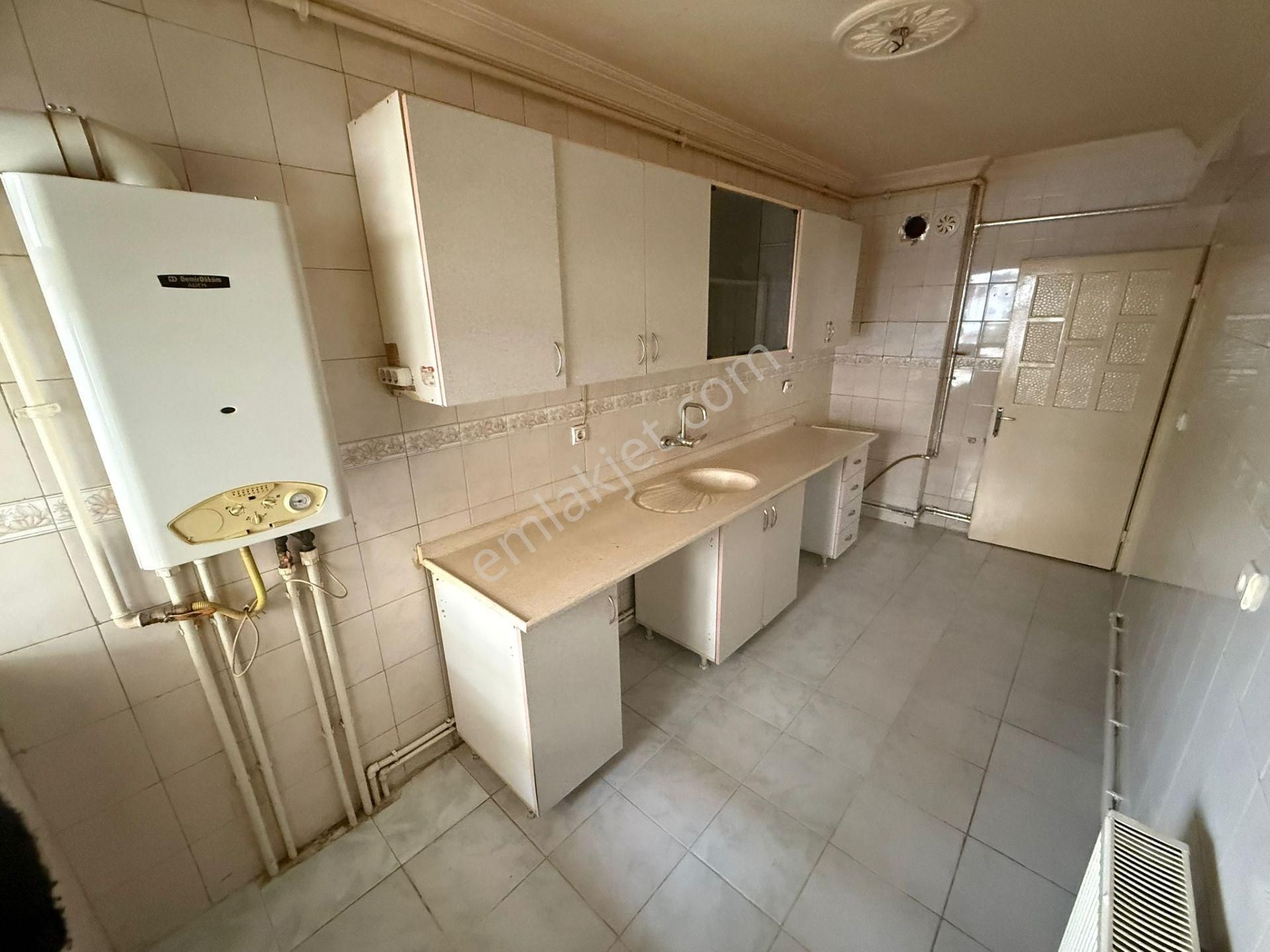 Kuşcağız Mahallesi'nde Yapılı Masrafsız 3+1! - Görsel 5