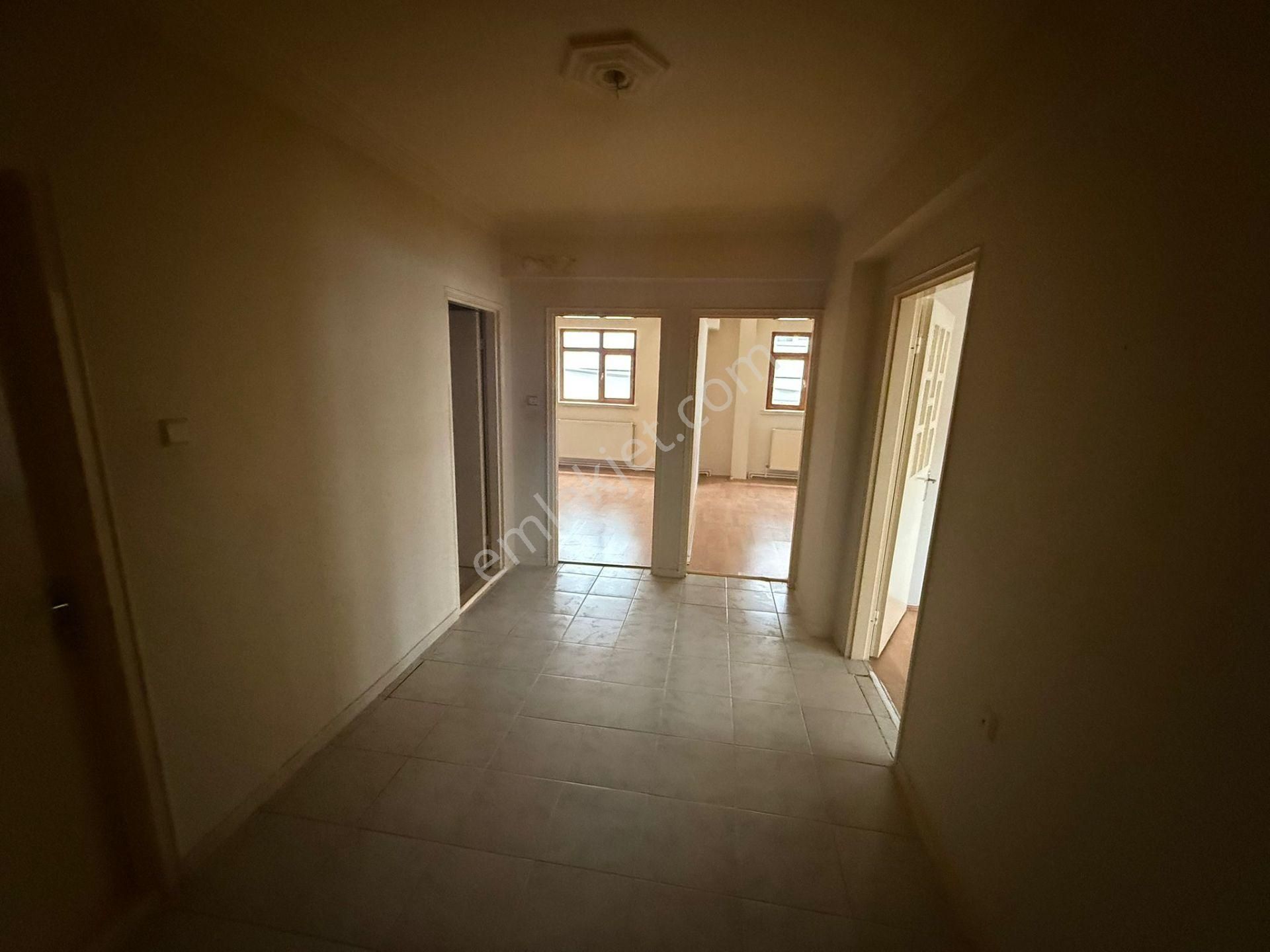 Kuşcağız Mahallesi'nde Yapılı Masrafsız 3+1! - Görsel 27