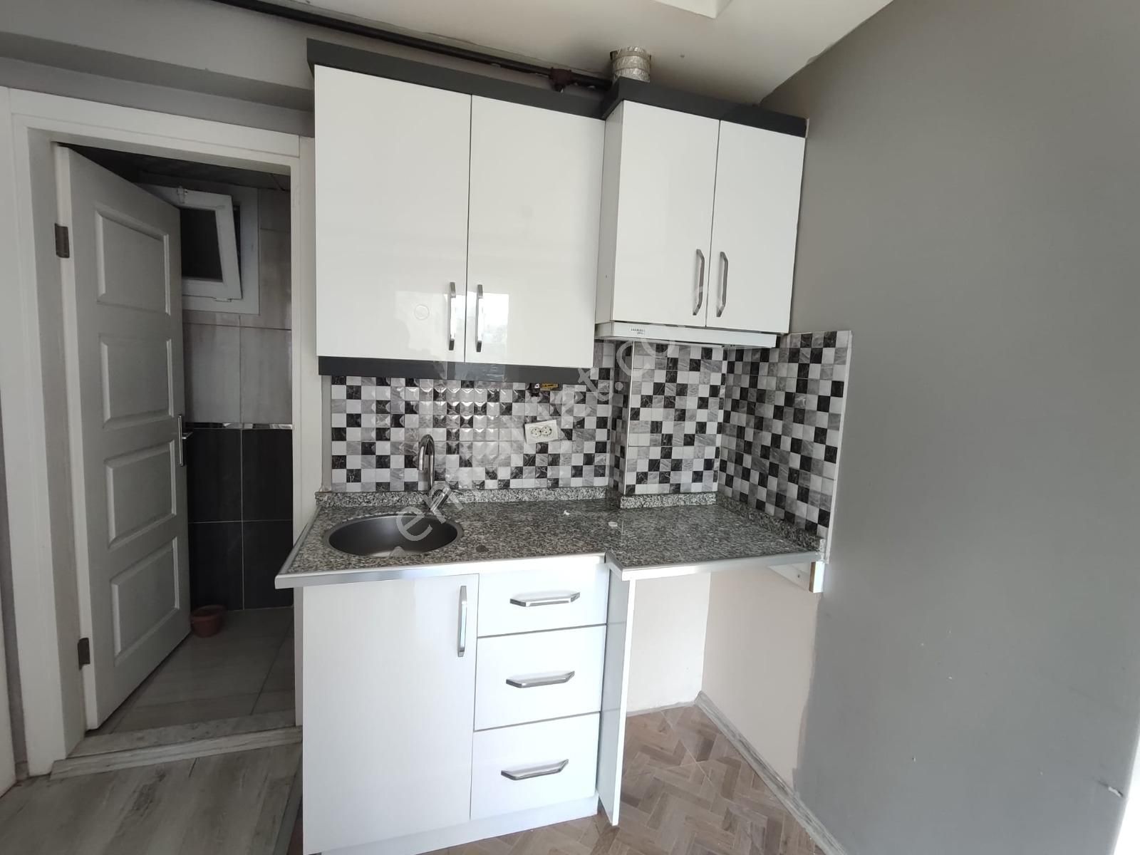 Buca Kozağaçta Merkezi Konumda Doğalgazlı 2+1 Kiralık - Görsel 2