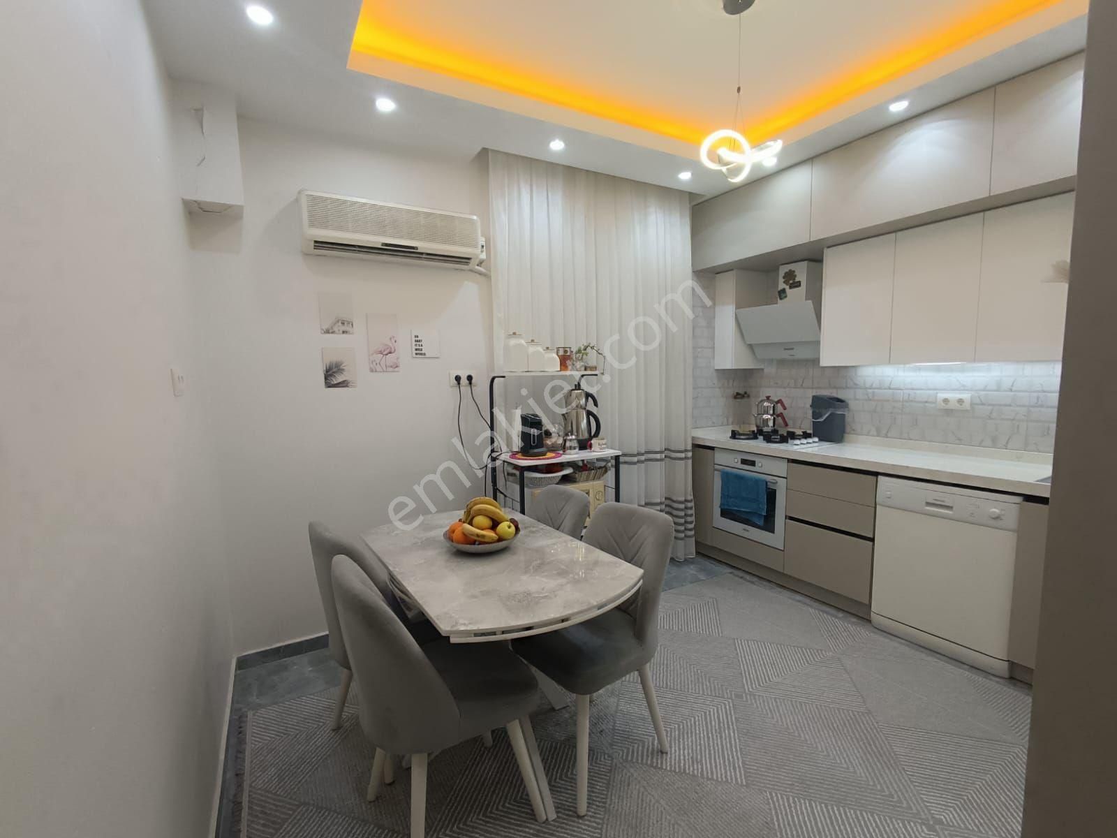 Yeşilevler Mahallesinde 2+1 Full Yapılı Satılı