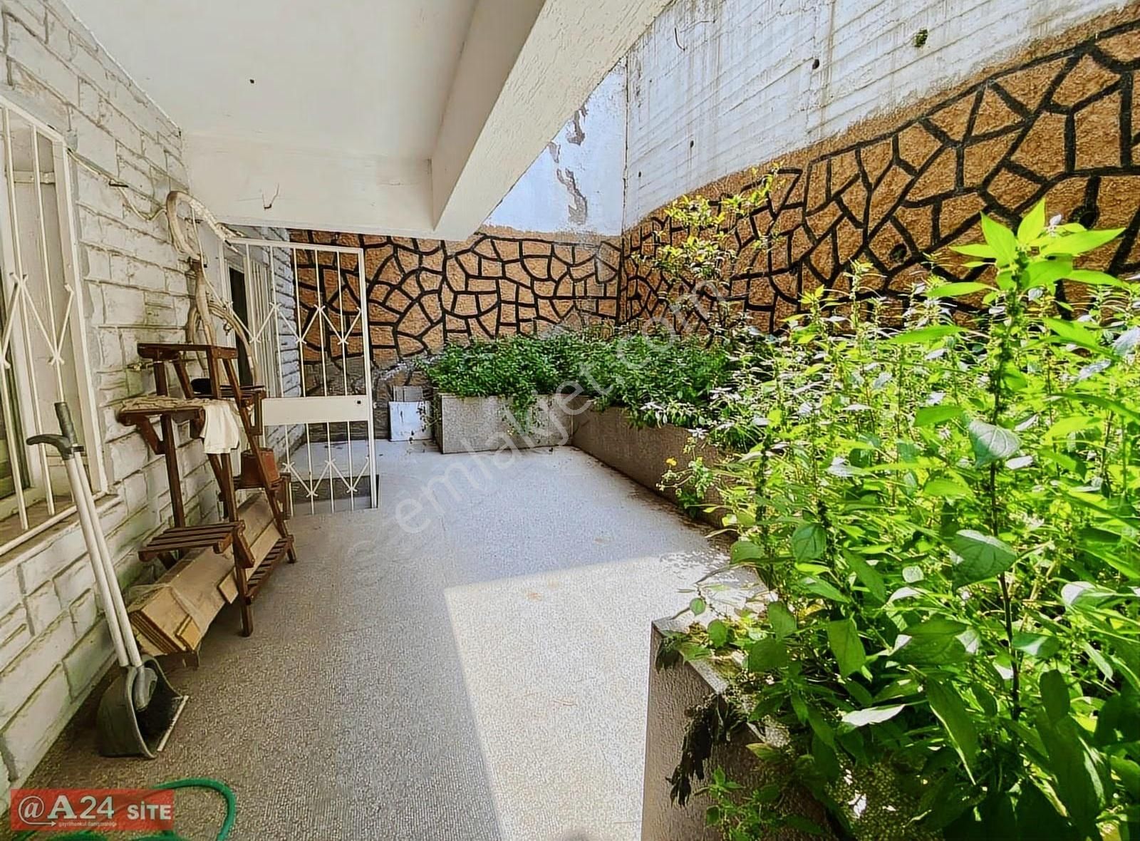 Güzelyalıda Mükemmel Konumda 3+1 Daire