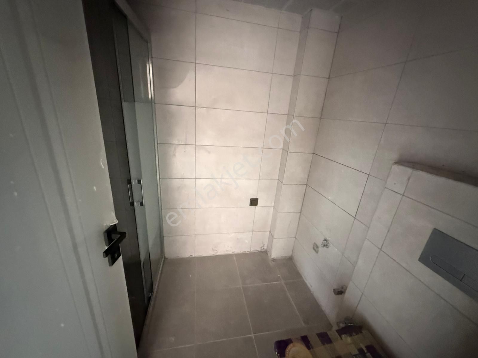 Bilgen Vatan'dan Bağlarbaşı'nda Kapalı Otoparklı Site İçerisinde 3 Asansörlü 2+1 Sıfır Daire - Görsel 20