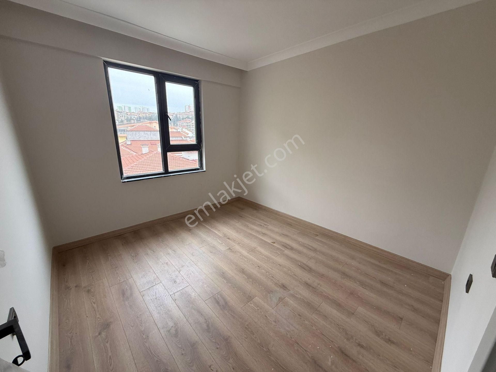 Bilgen Vatan'dan Bağlarbaşı'nda Kapalı Otoparklı Site İçerisinde 3 Asansörlü 2+1 Sıfır Daire - Görsel 15