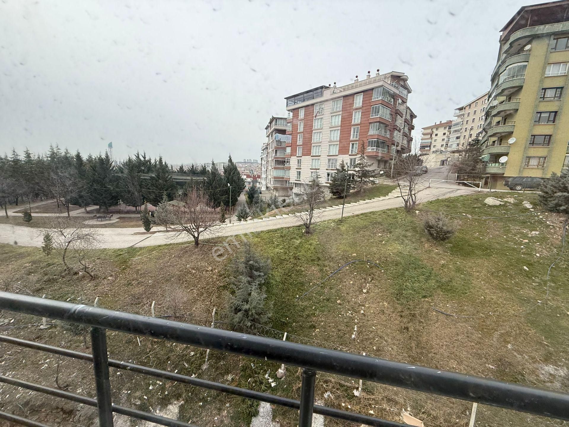 Bilgen Vatan'dan Bağlarbaşı'nda Kapalı Otoparklı Site İçerisinde 3 Asansörlü 2+1 Sıfır Daire - Görsel 8