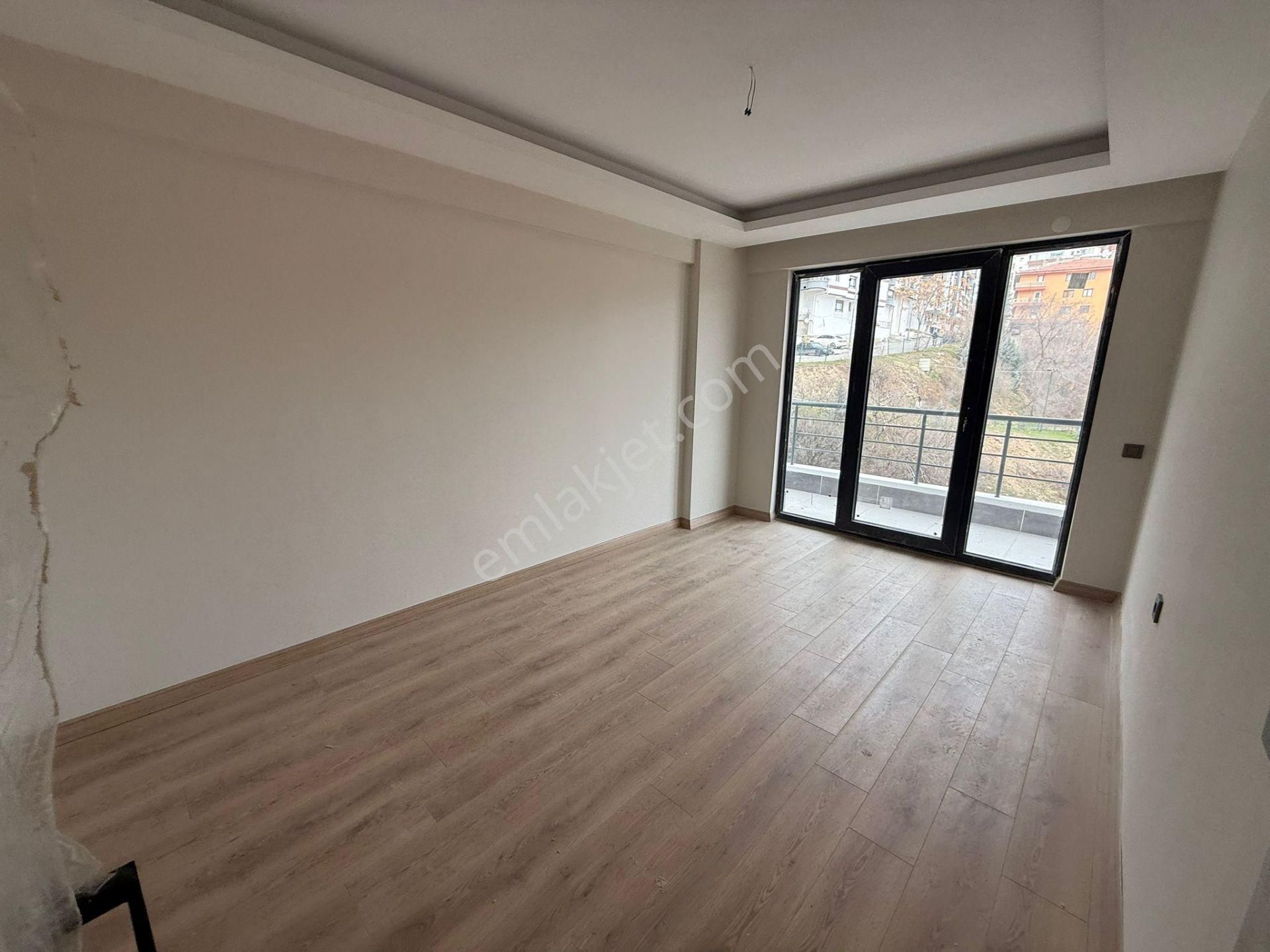 Bilgen Vatan'dan Bağlarbaşı'nda Kapalı Otoparklı Site İçerisinde 3 Asansörlü 2+1 Sıfır Daire - Görsel 9