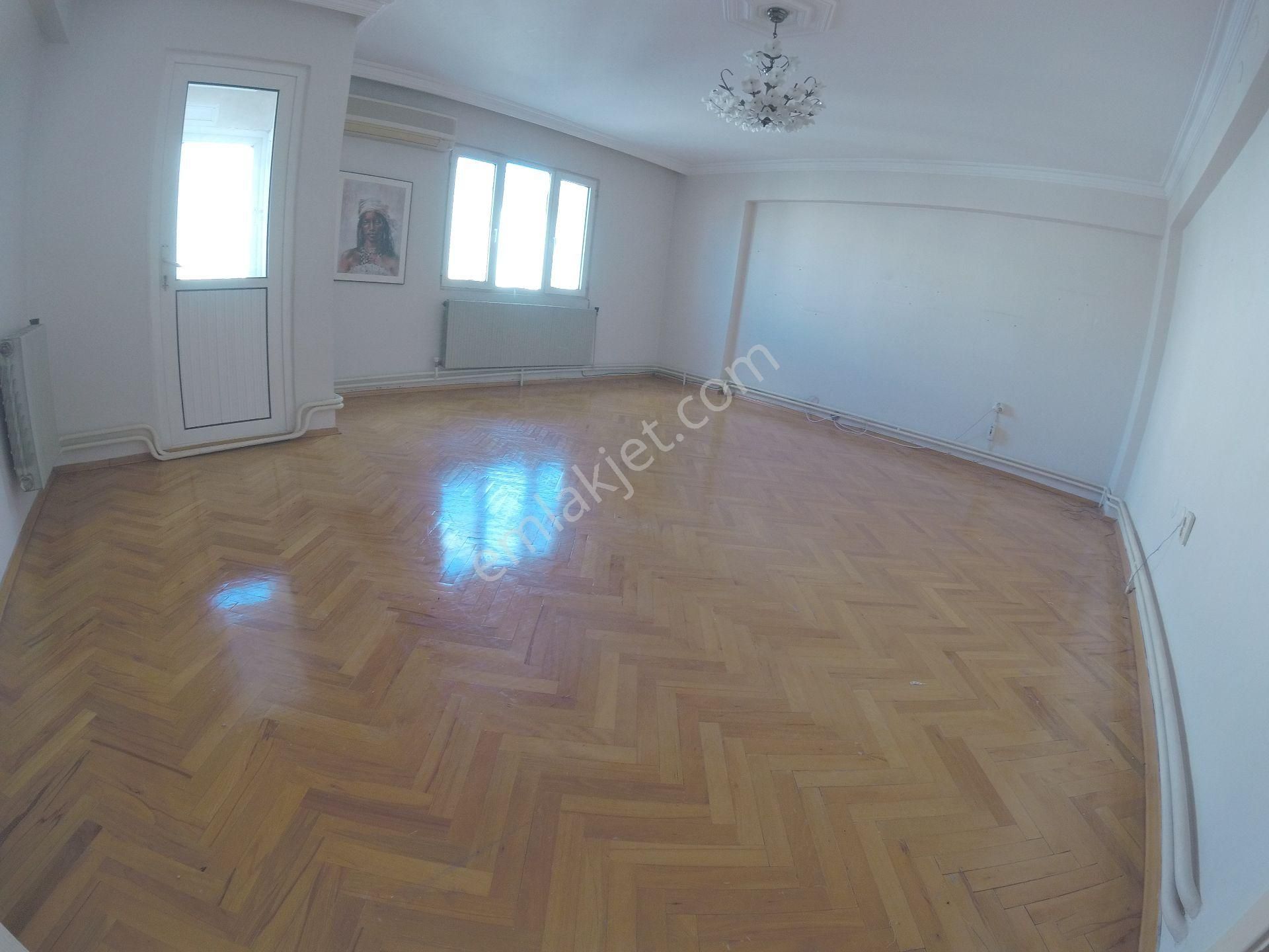 Narlıderede Kiralık Daire Bahçe Otopark Otoban&metro 250 Mt - Görsel 2