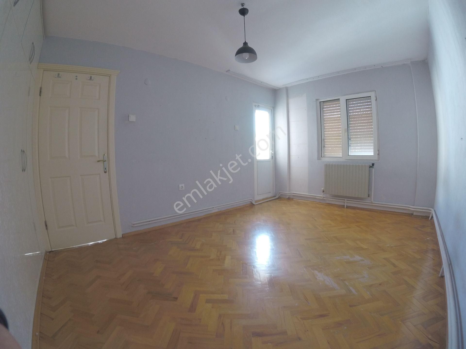 Narlıderede Kiralık Daire Bahçe Otopark Otoban&metro 250 Mt - Görsel 33