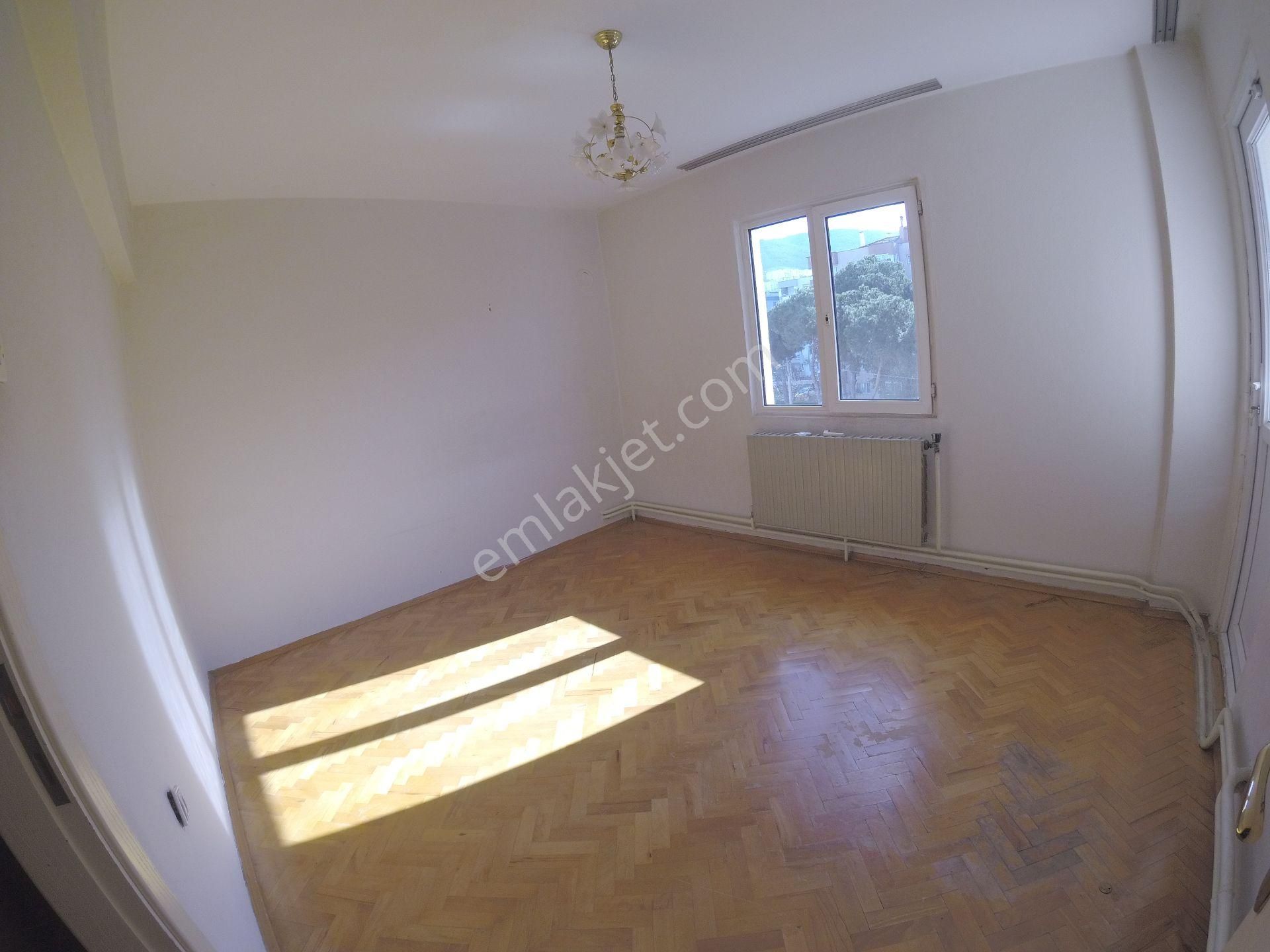 Narlıderede Kiralık Daire Bahçe Otopark Otoban&metro 250 Mt - Görsel 25