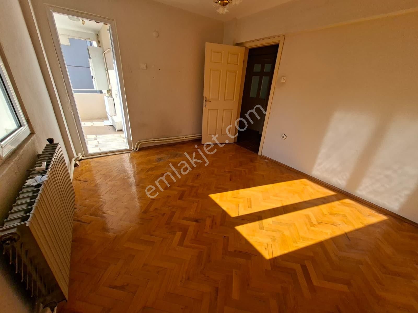 Narlıderede Kiralık Daire Bahçe Otopark Otoban&metro 250 Mt - Görsel 29