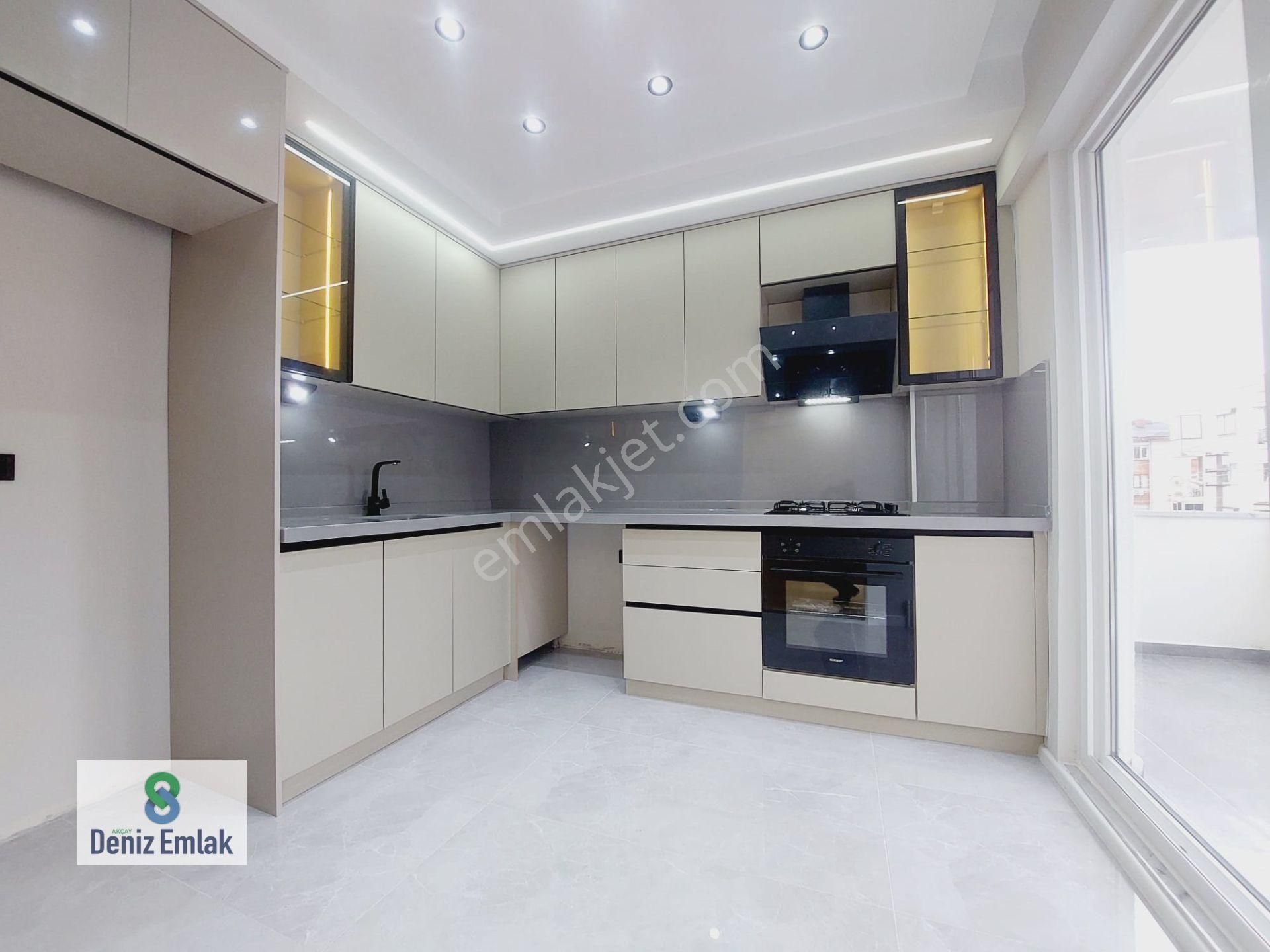 Denizden Akçay Sarıkızda Öncephe Ebeveynli Satılık 2+1 Daire. - Görsel 31