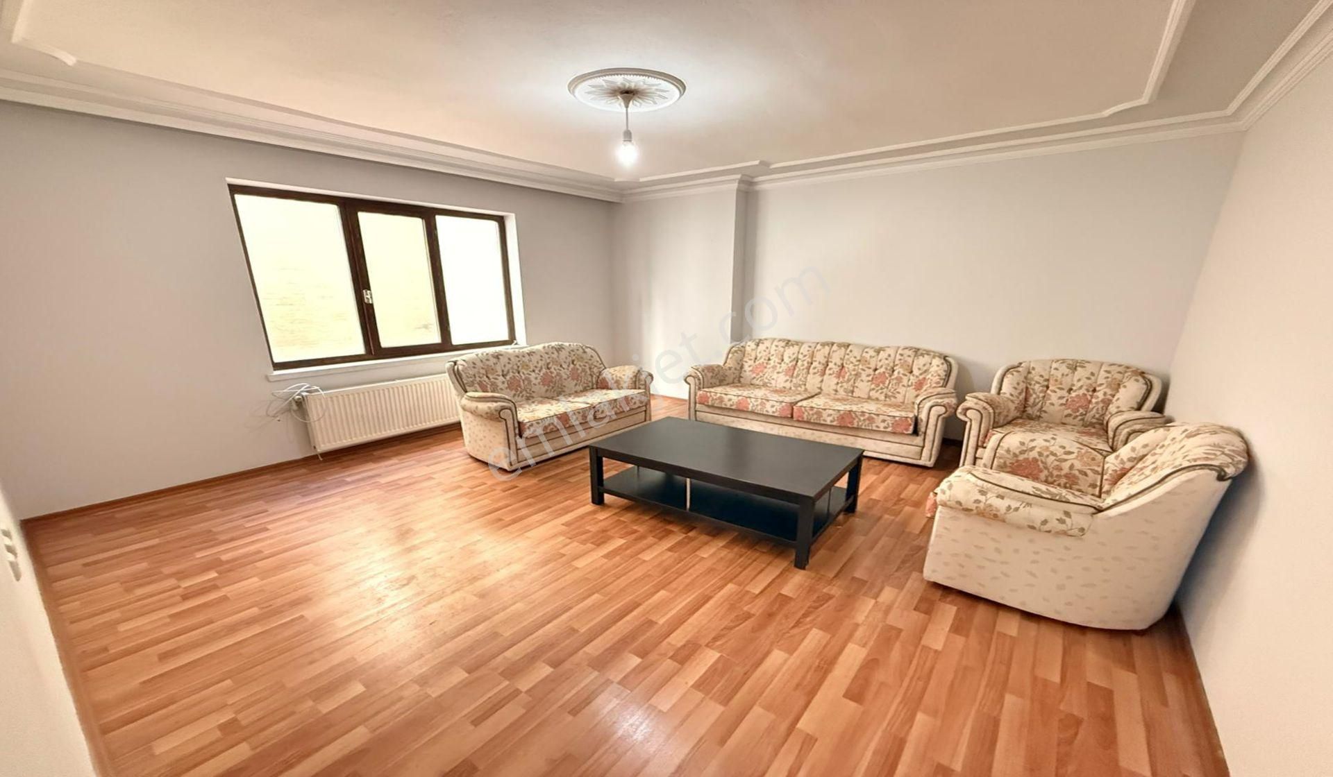 Ufuktepe Cadde Yakını 3+1 Balkonlu Taşınmaya Hazır - Görsel 8