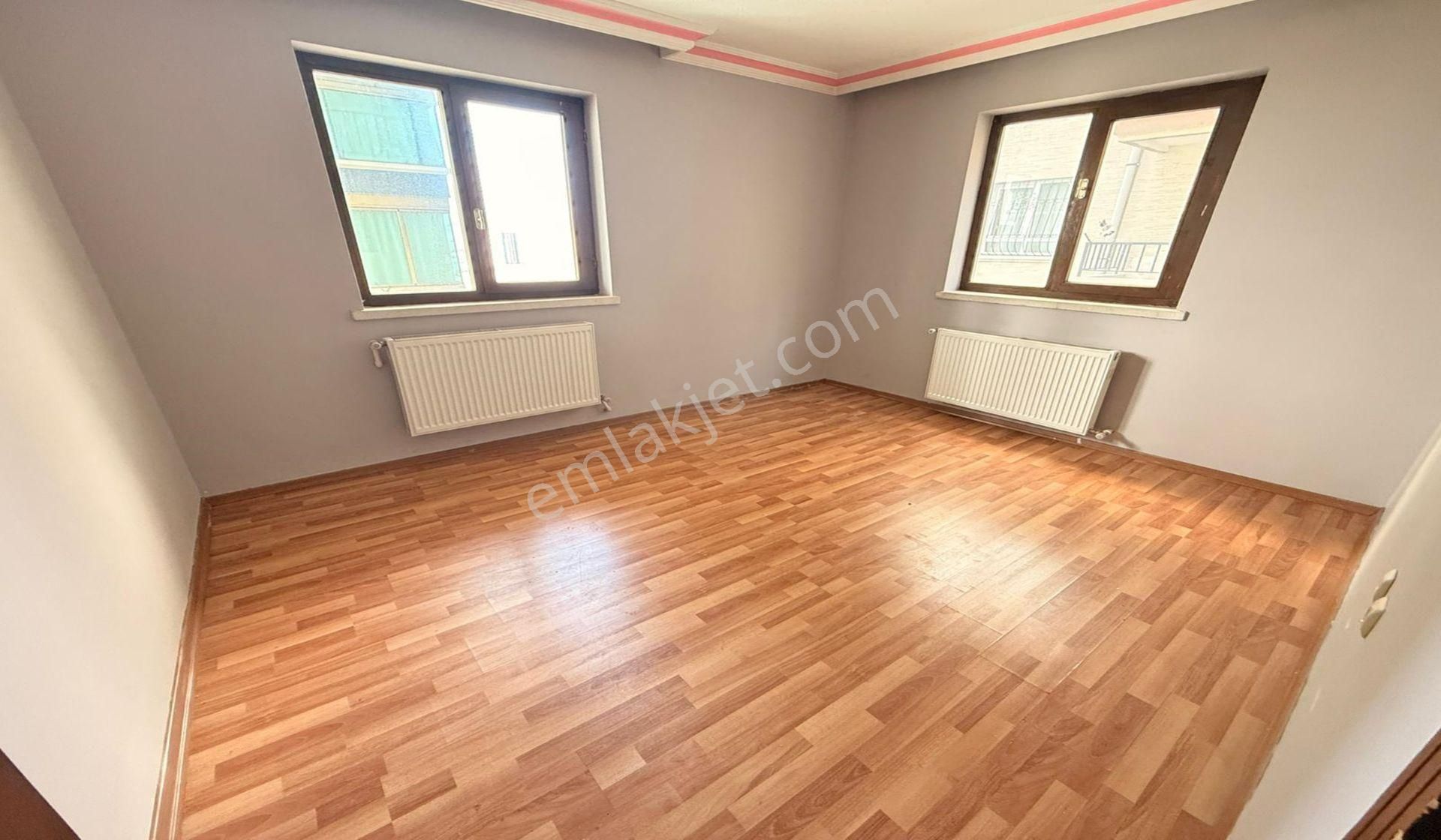 Ufuktepe Cadde Yakını 3+1 Balkonlu Taşınmaya Hazır - Görsel 17