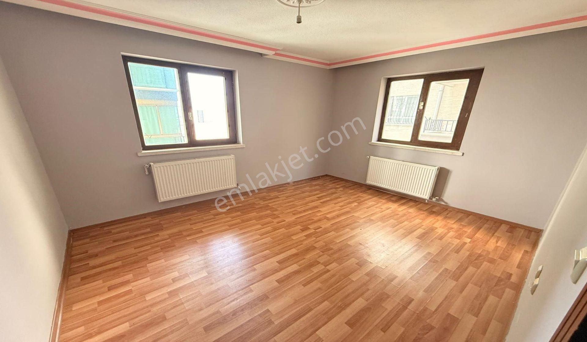 Ufuktepe Cadde Yakını 3+1 Balkonlu Taşınmaya Hazır - Görsel 15