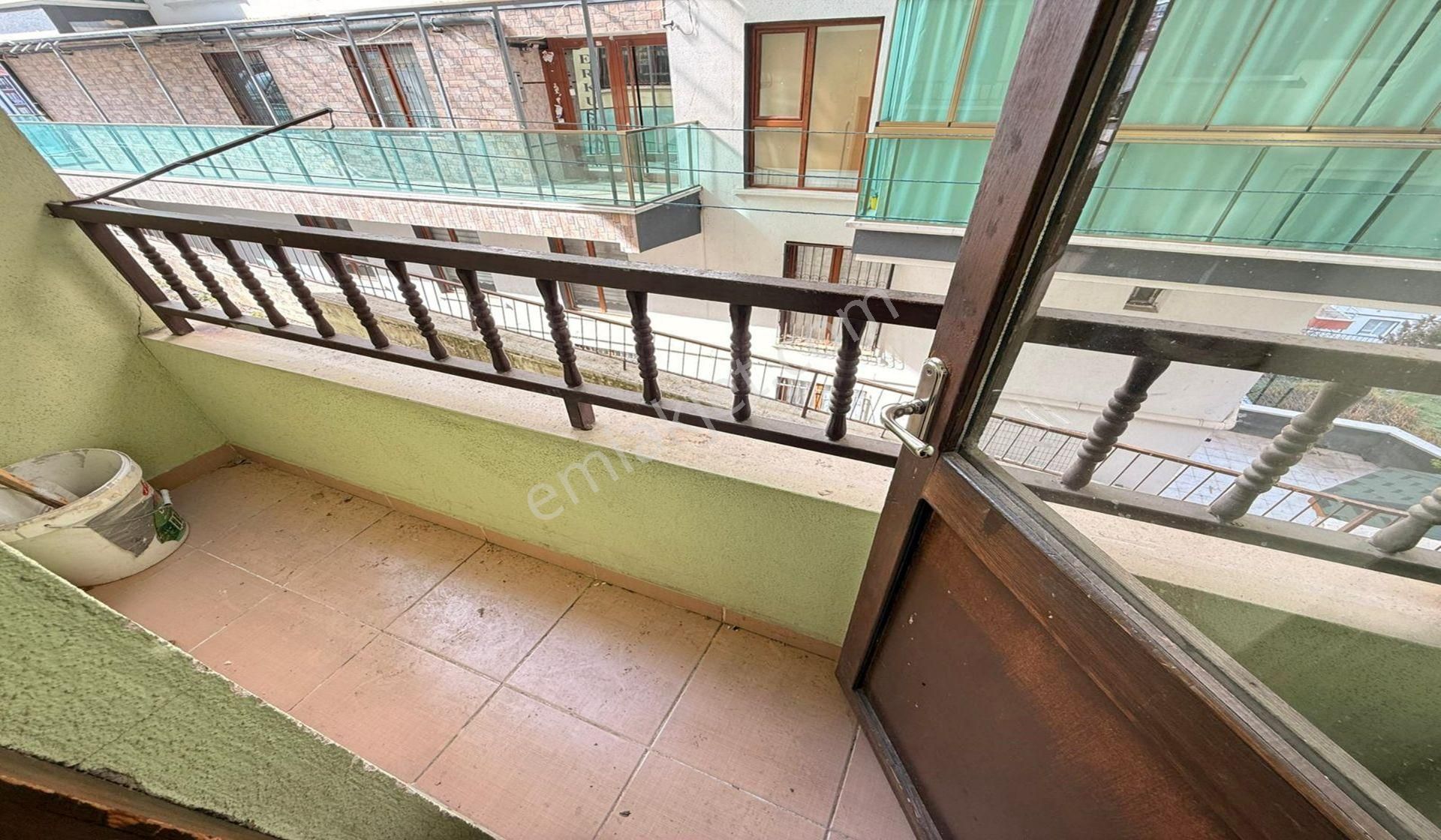 Ufuktepe Cadde Yakını 3+1 Balkonlu Taşınmaya Hazır - Görsel 6