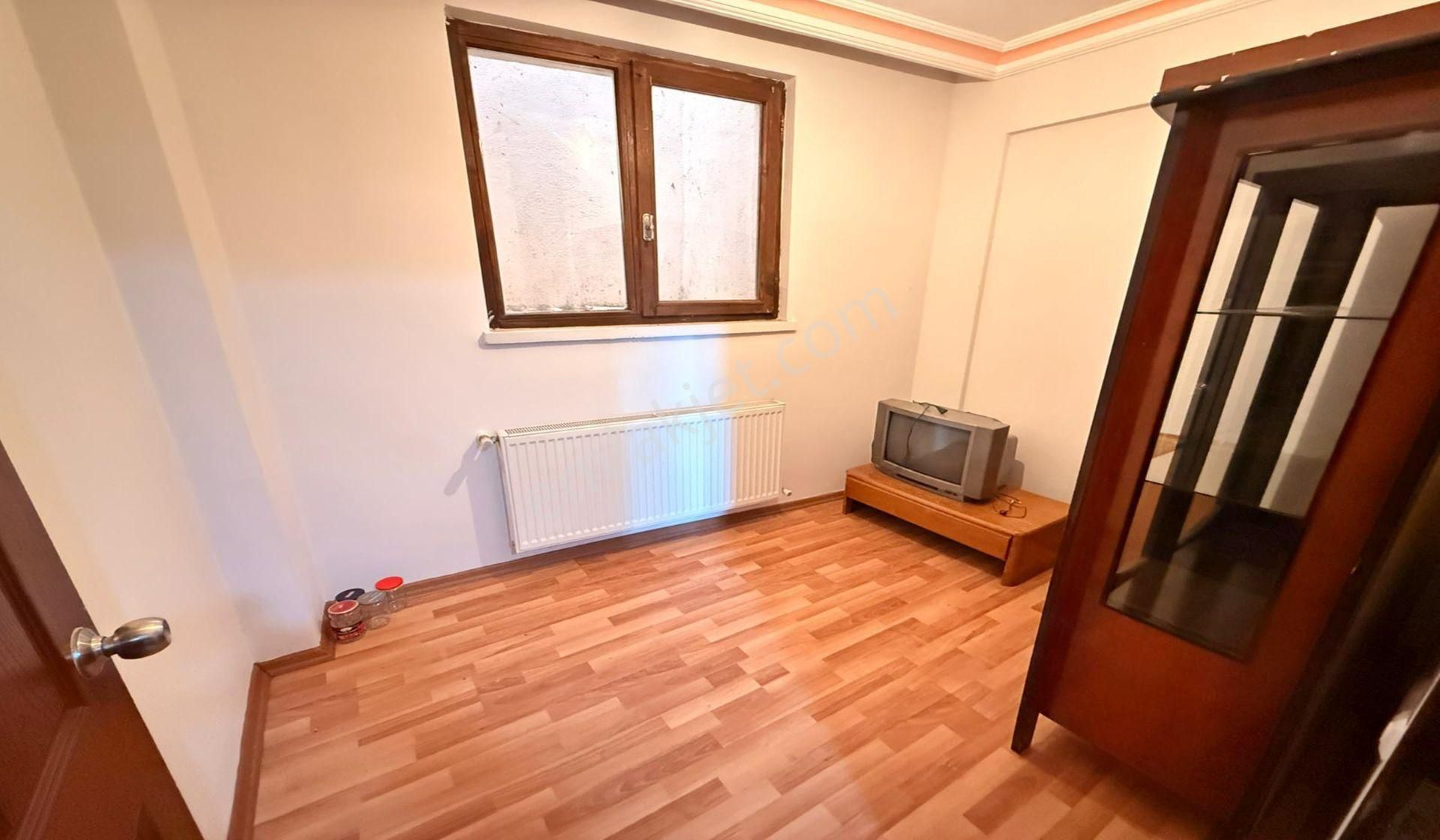 Ufuktepe Cadde Yakını 3+1 Balkonlu Taşınmaya Hazır - Görsel 24