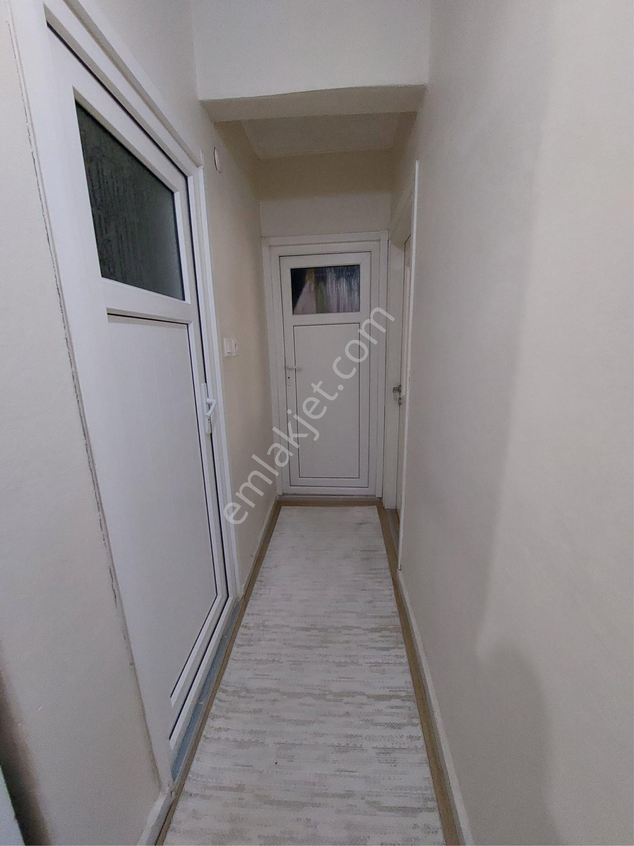 İmren Gayrimenkulden Satılık 2+1 80m2 1.kat Sefaköy Merkezde Kemalpaşa Mh. - Görsel 24